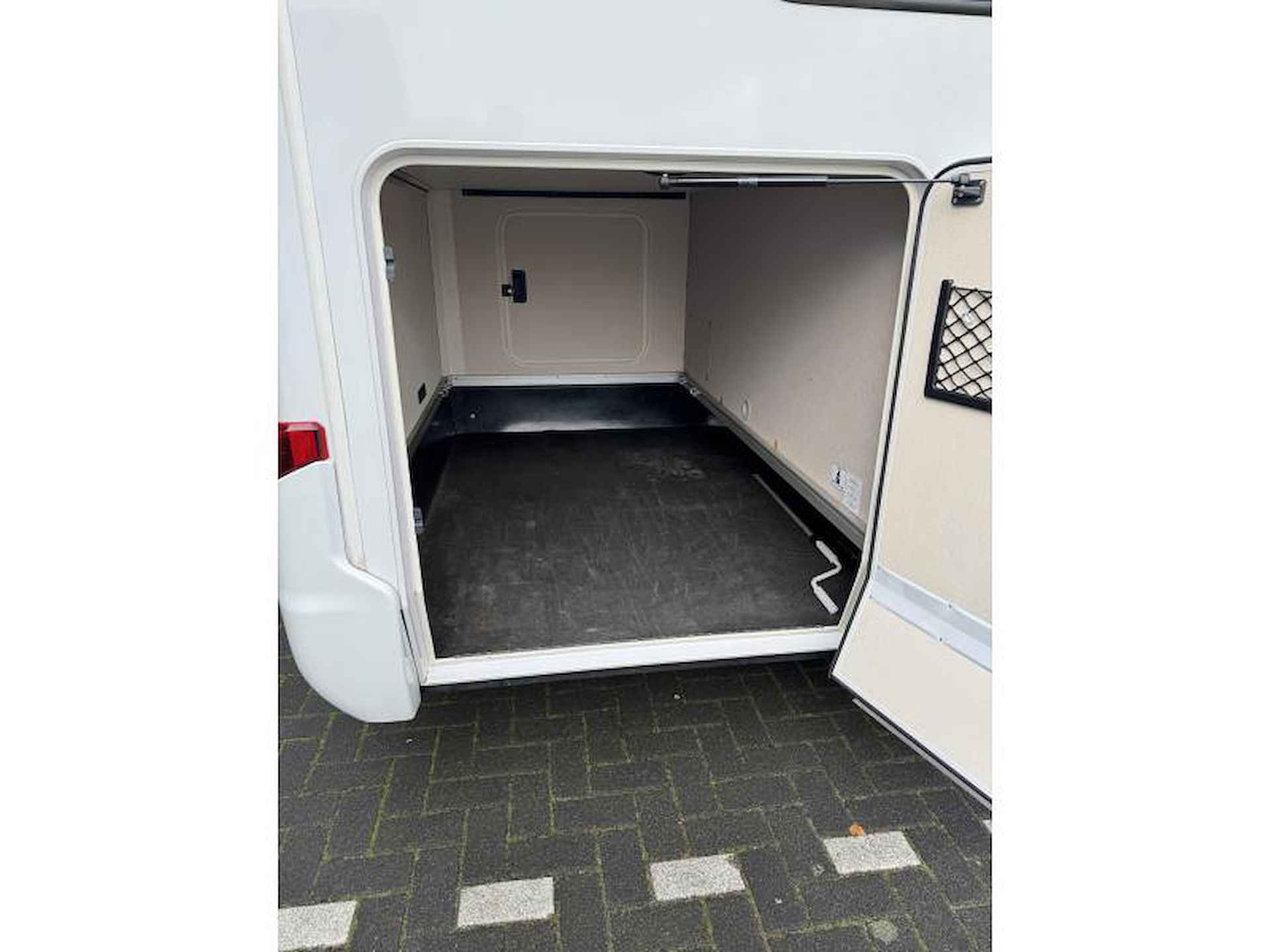 Hymer Tramp S 695 - 10/25