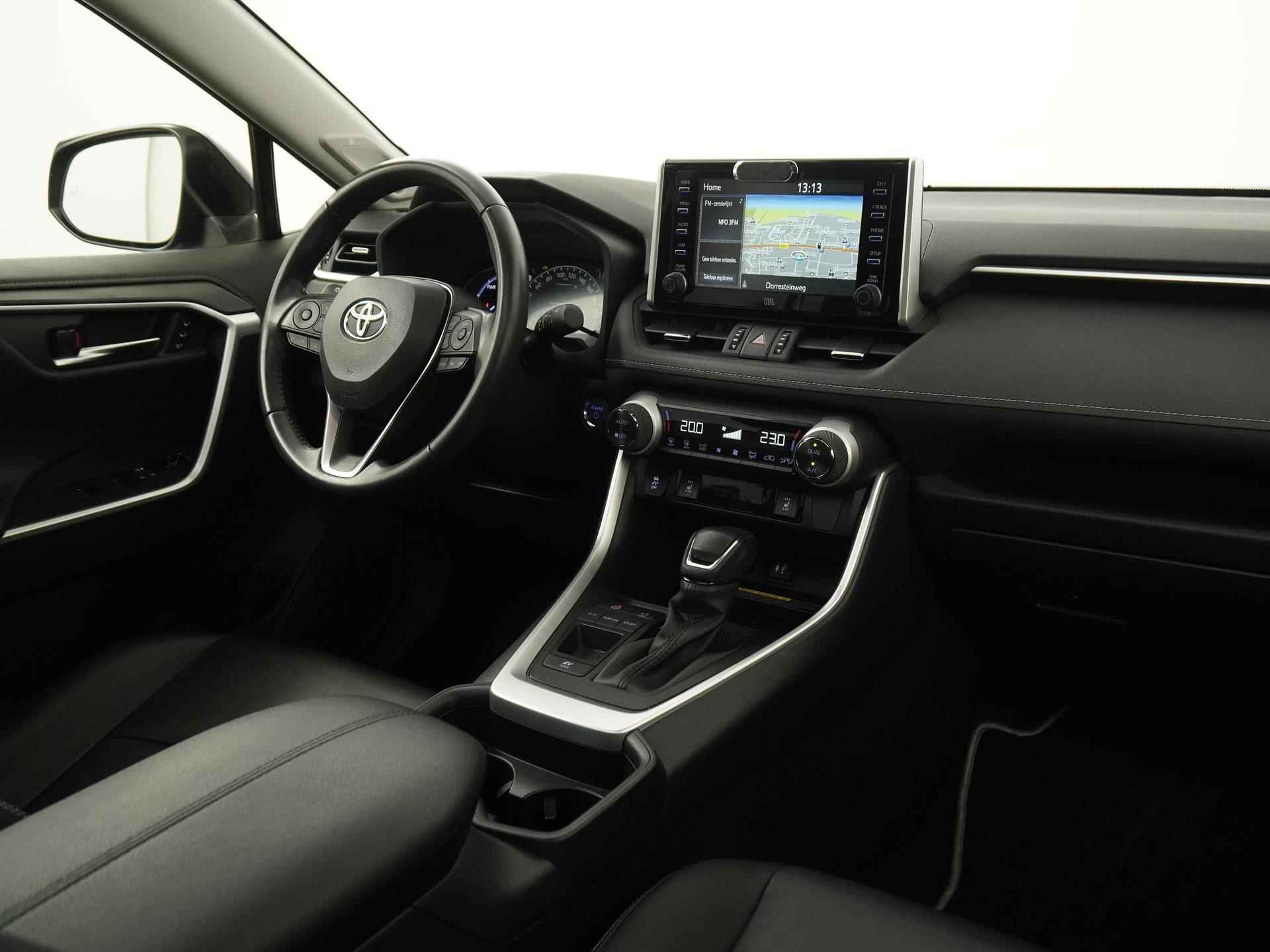 Toyota RAV4 2.5 Hybrid Executive | Panoramadak | Mem stoel | Trekhaak | Blind spot |  Zondag Open! - 2/43