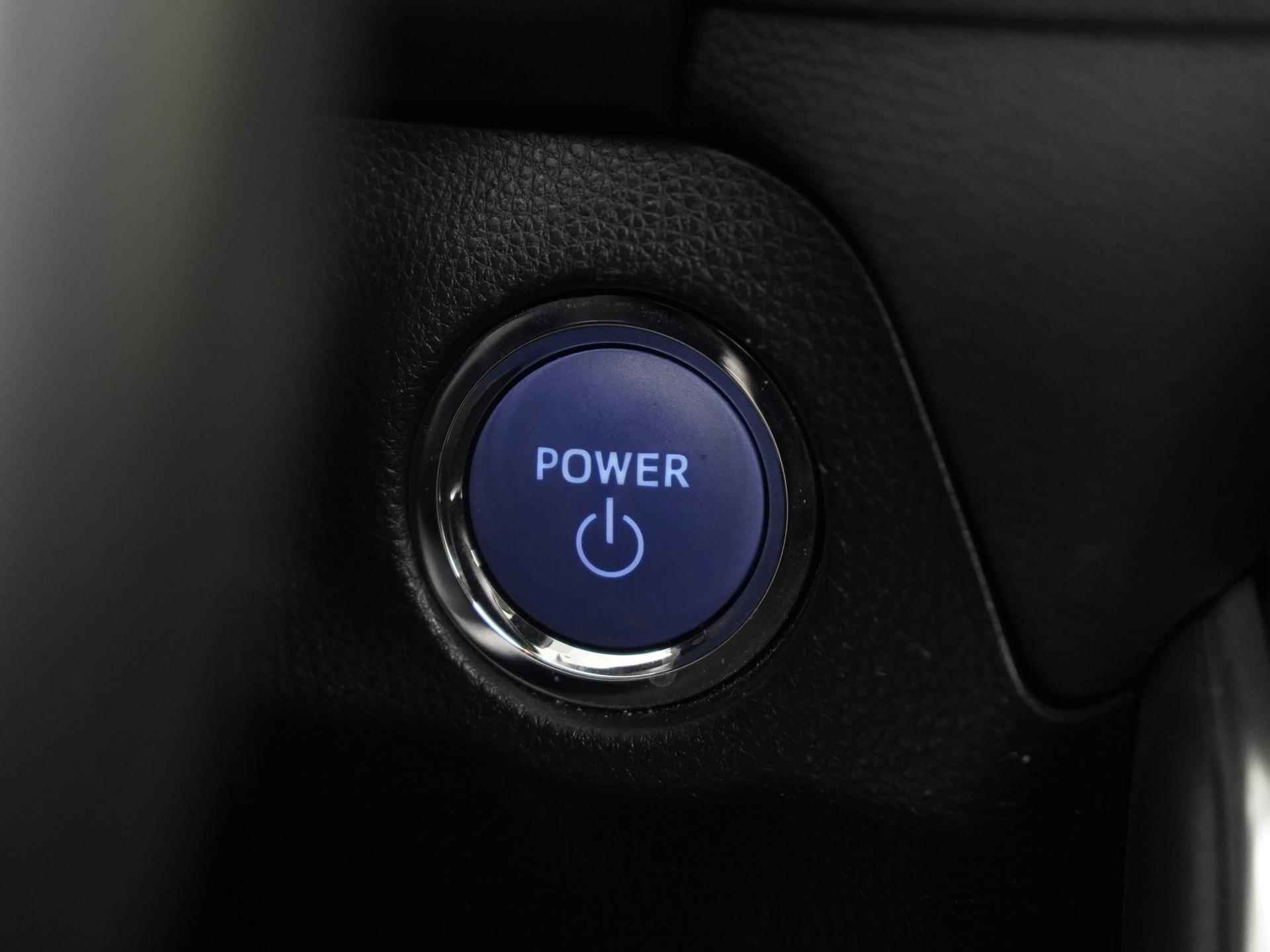 Toyota RAV4 2.5 Hybrid Executive | Panoramadak | Mem stoel | Trekhaak | Blind spot |  Zondag Open! - 28/43