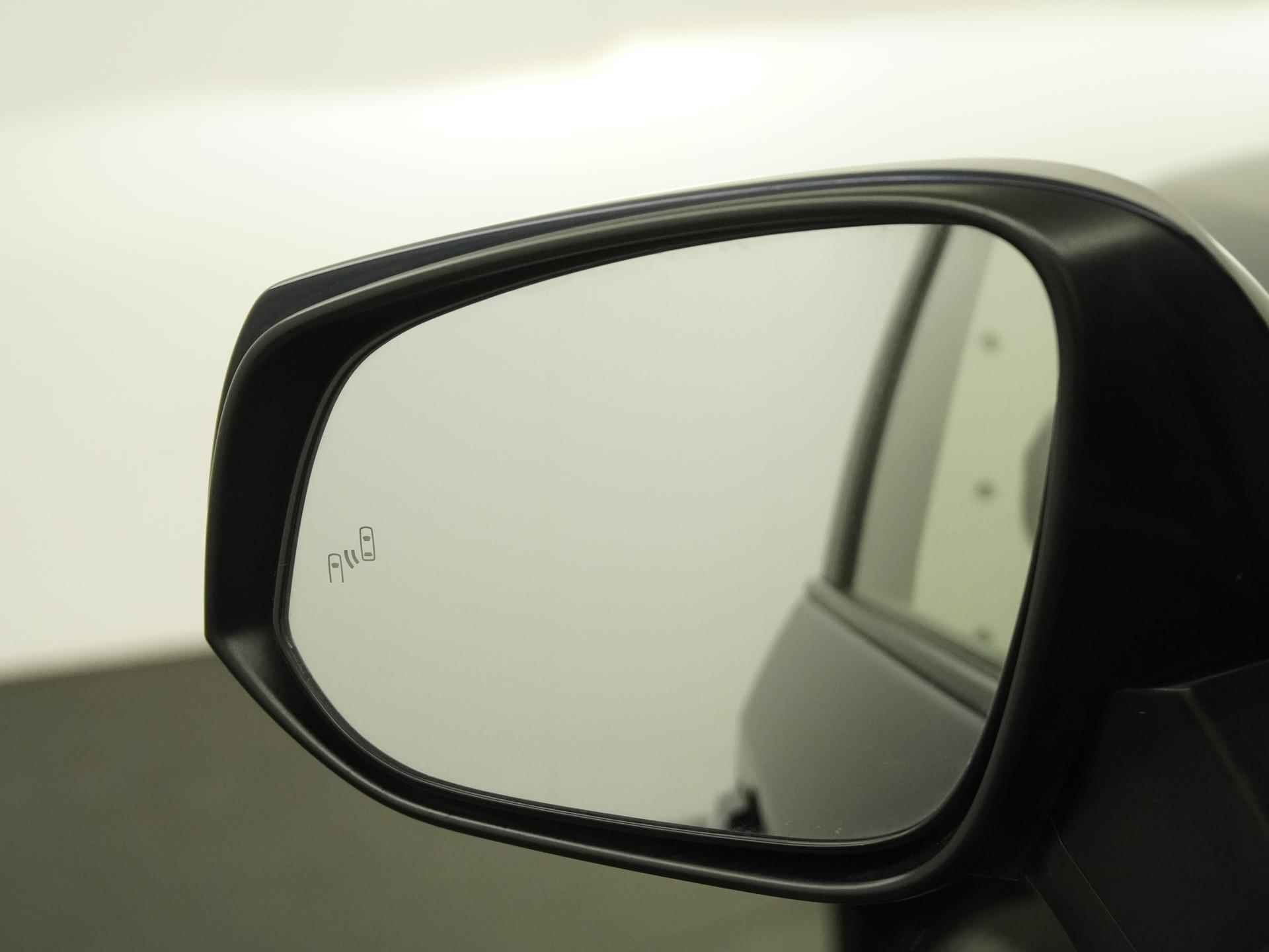 Toyota RAV4 2.5 Hybrid Executive | Panoramadak | Mem stoel | Trekhaak | Blind spot |  Zondag Open! - 36/43