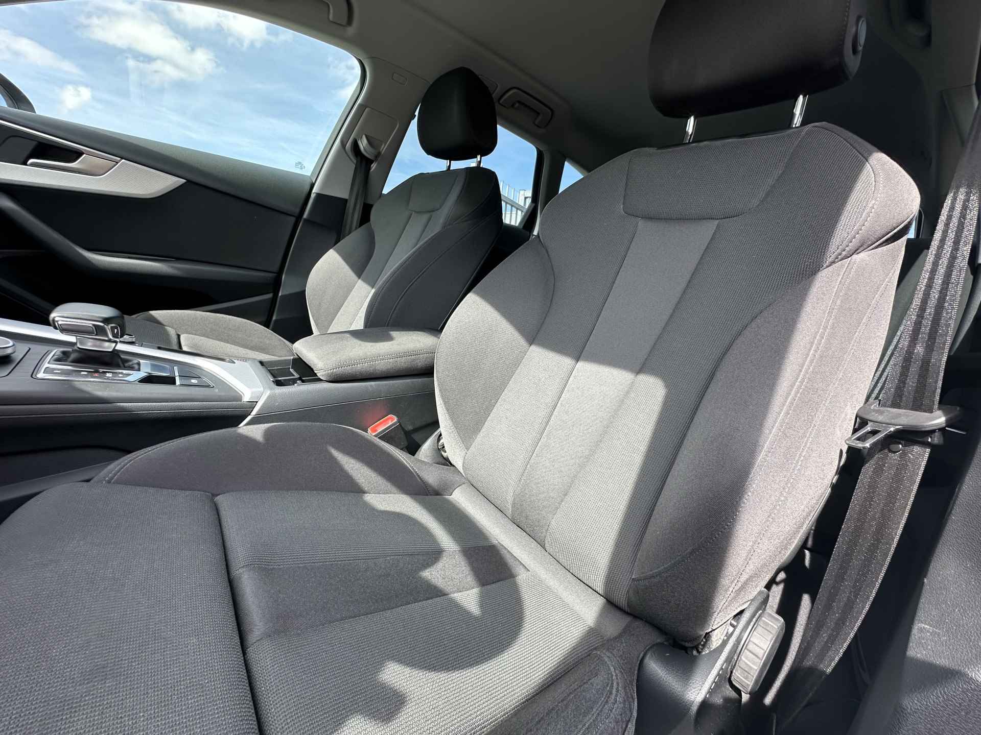 Audi A4 Avant 40 TFSI Design Pro Line Plus sportstoelen|trekhaak - 24/28