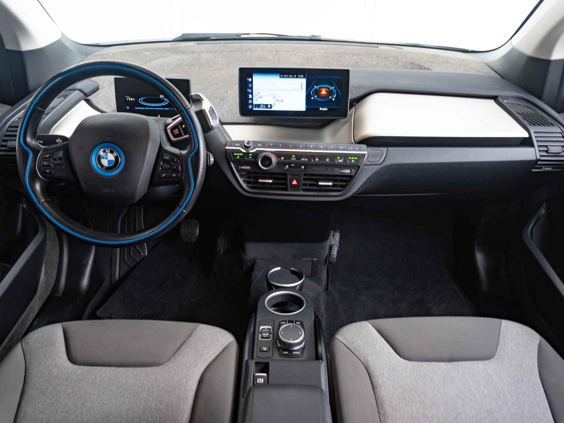 BMW i3 120Ah Executive Edition | Achteruitrijcamera | 20 inch | Stoelverwarming | Navigatiesysteem Professional - 7/34