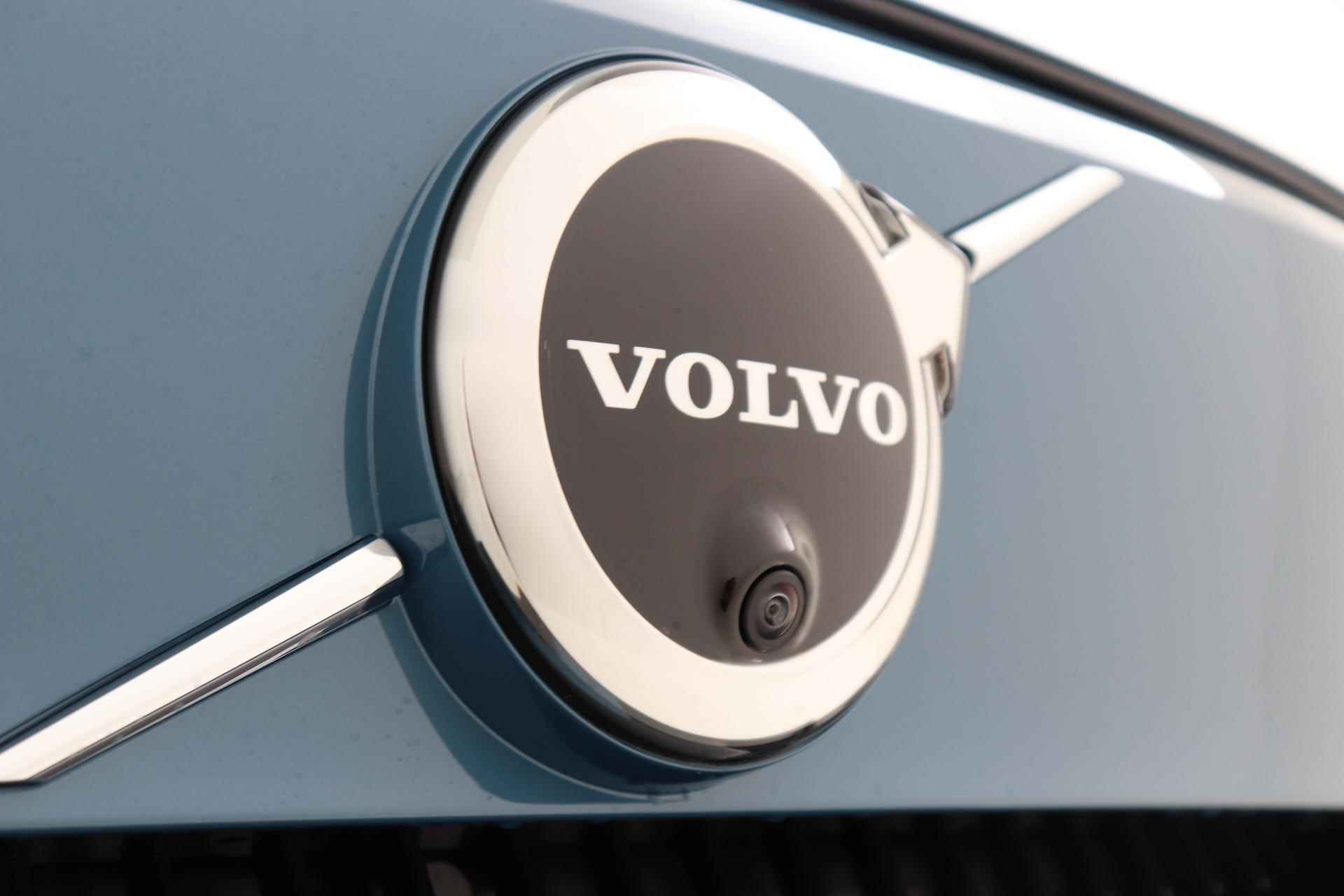 Volvo C40 RECHARGE TWIN ULTIMATE Climate Line, Extra Getint Glas & 20" Lichtmetalen Velgen - 13/123