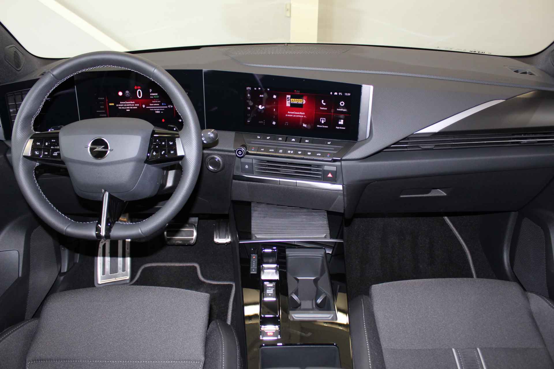 Opel Astra 1.6 180PK Hybrid Automaat Comfortstoel | Navigatie | Camera Achter | Winterpakket - 13/18