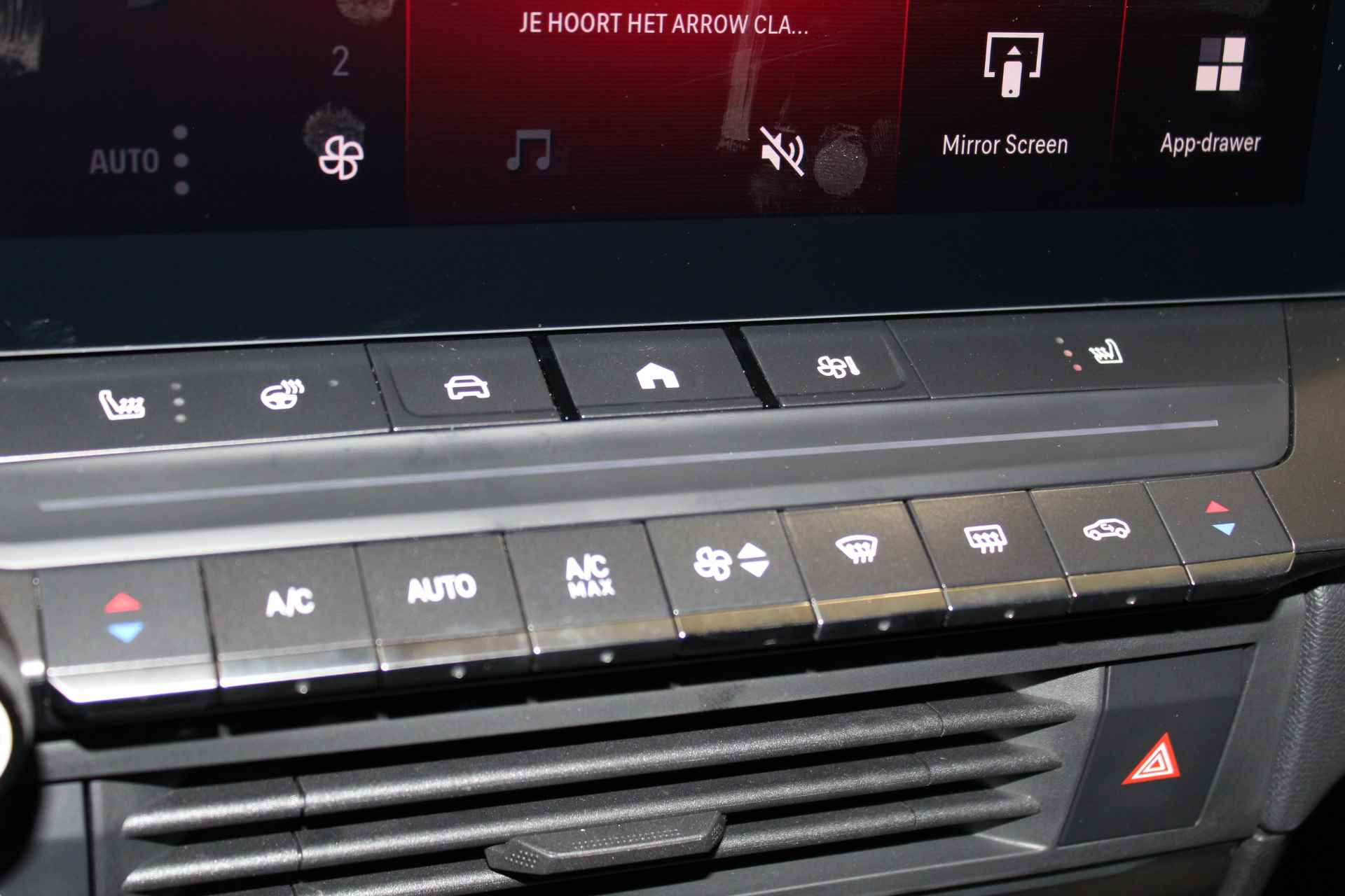 Opel Astra 1.6 180PK Hybrid Automaat Comfortstoel | Navigatie | Camera Achter | Winterpakket - 17/18