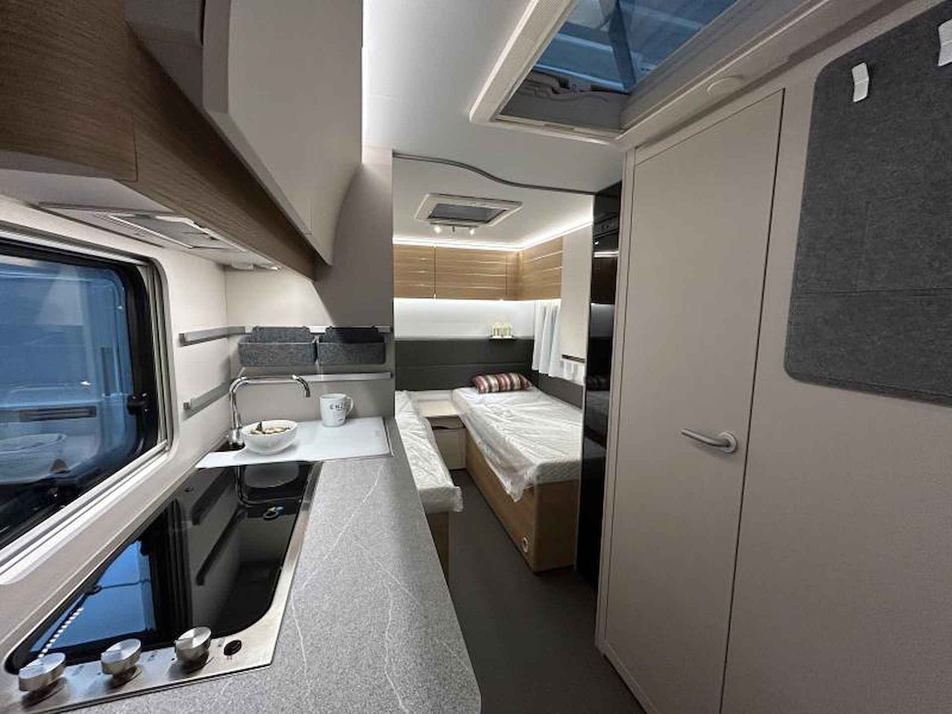 Adria Adora 502 UL €2.000,- KORTING! - 8/21