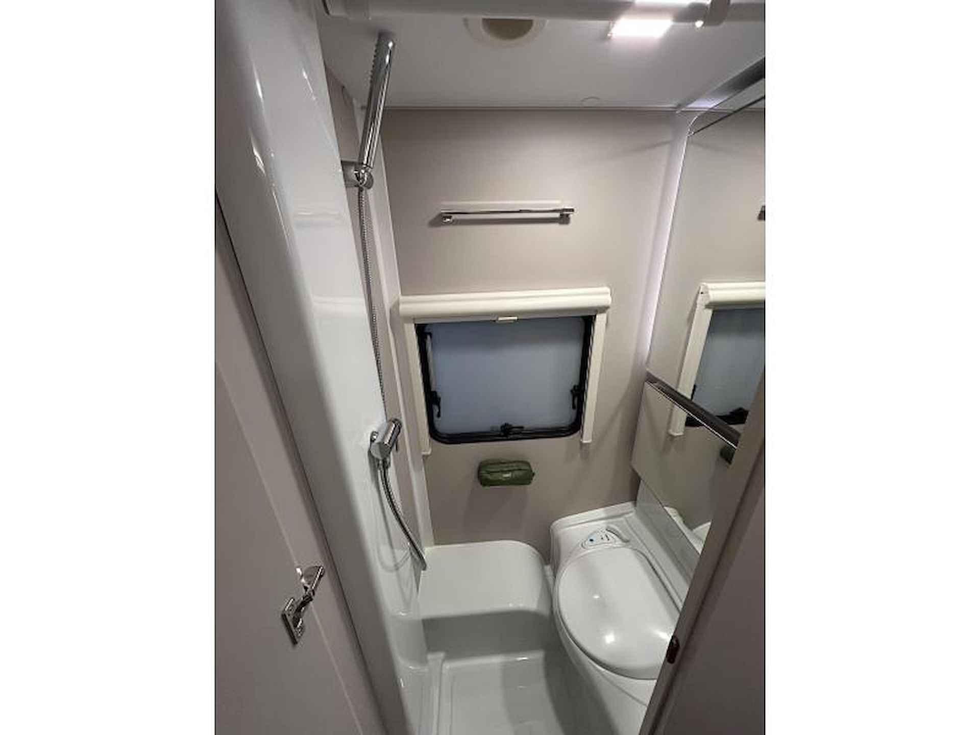 Adria Adora 502 UL €2.000,- KORTING! - 9/21