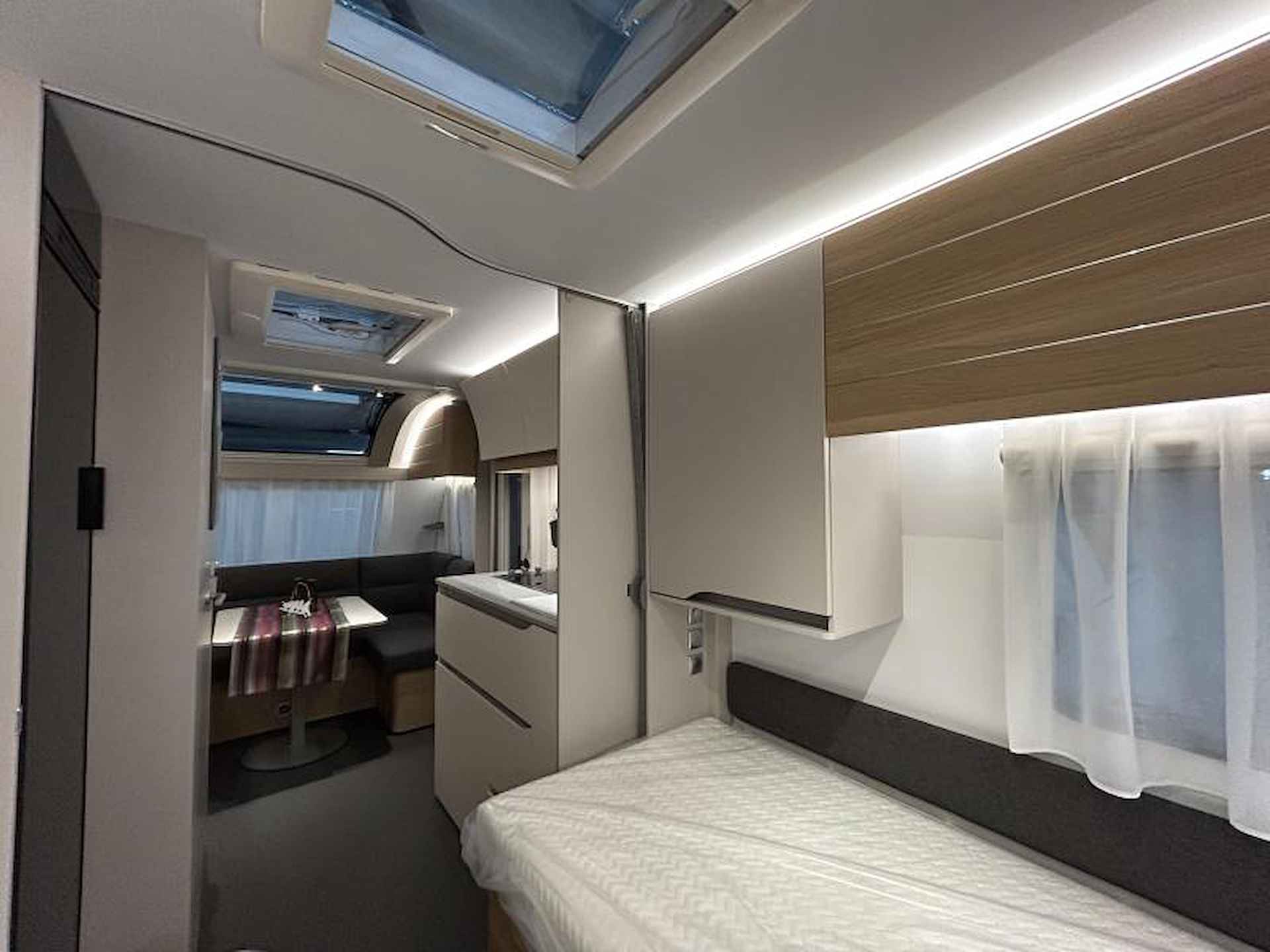 Adria Adora 502 UL €2.000,- KORTING! - 14/21