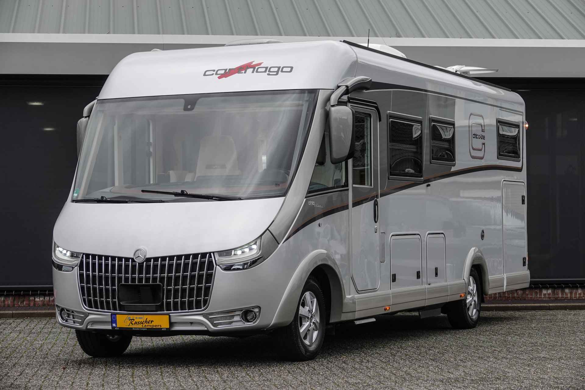 Carthago CHIC C-LINE 4.9 | 180Pk Automaat Mercedes | Luchtvering | Levelsysteem | Lithium Accu's - 24/97