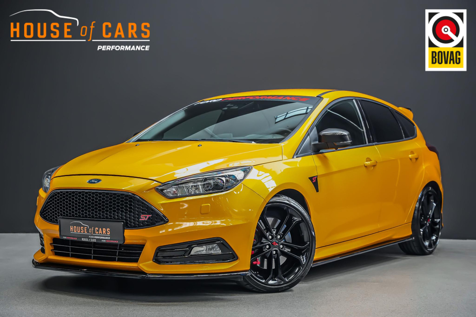 Ford Focus 2.0 296pk ST-3 |Stage 2 REVO|Milltek|Maxton|Apple Carplay & Android Auto|Cruise control|Elektrische stoelen|Winterpakket|19"|