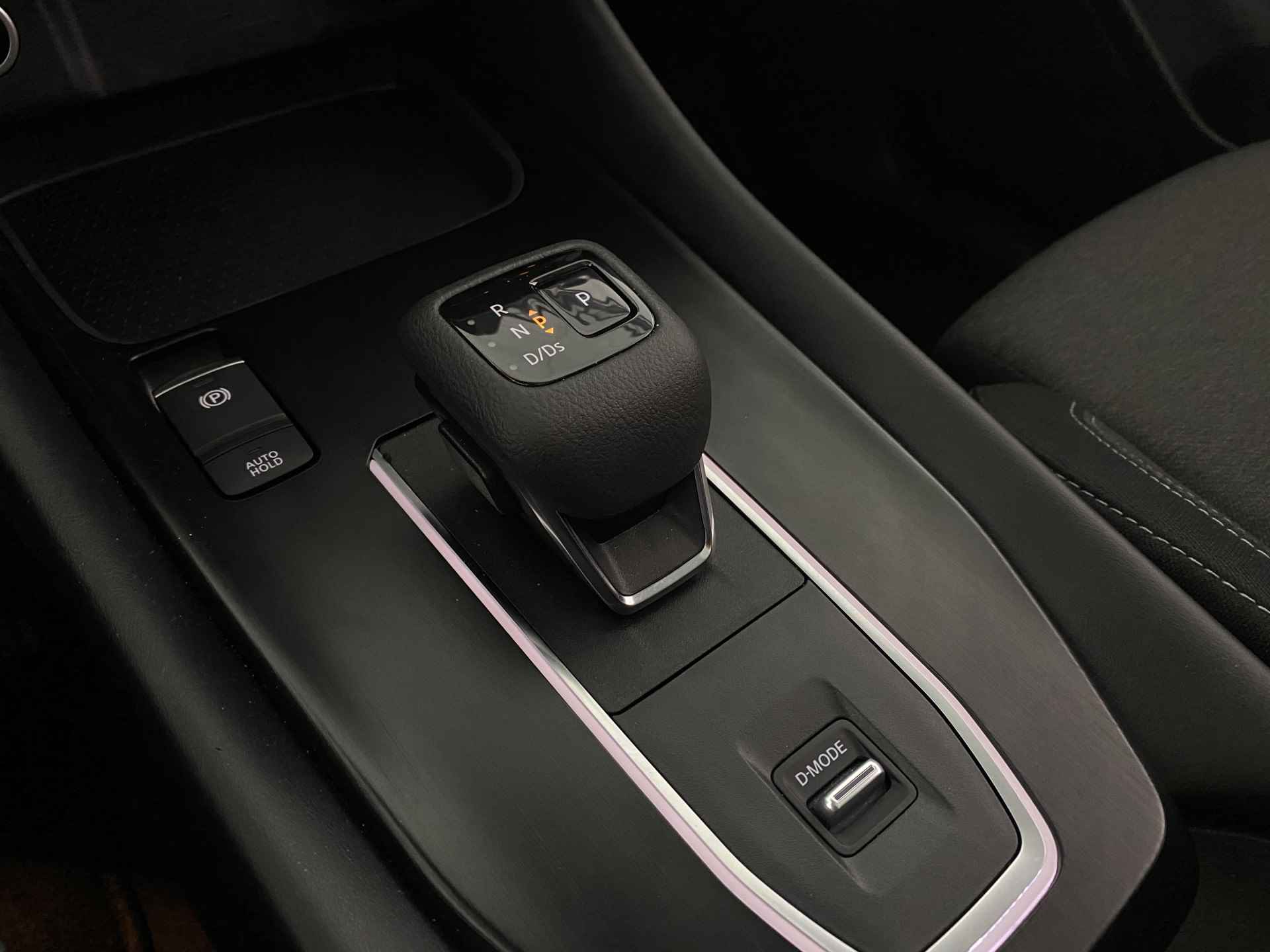 Nissan QASHQAI 1.3 MHEV Xtronic N-Connecta | Automaat | Apple Carplay | Navi | 360' Camera | - 17/45