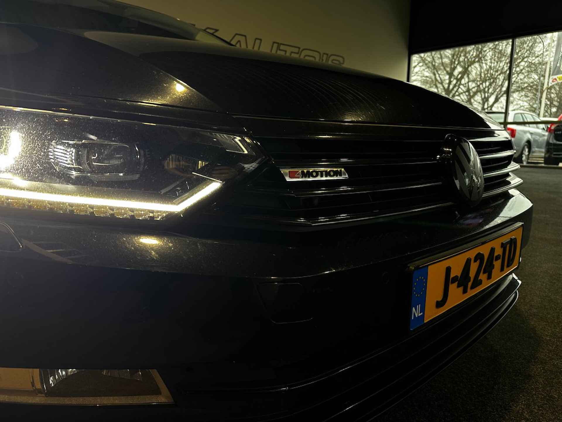 VOLKSWAGEN Passat 2.0 BITDI 4M HIGHL. AUTOMAAT, NAVI, 239PK, XENON, DSG. - 10/46