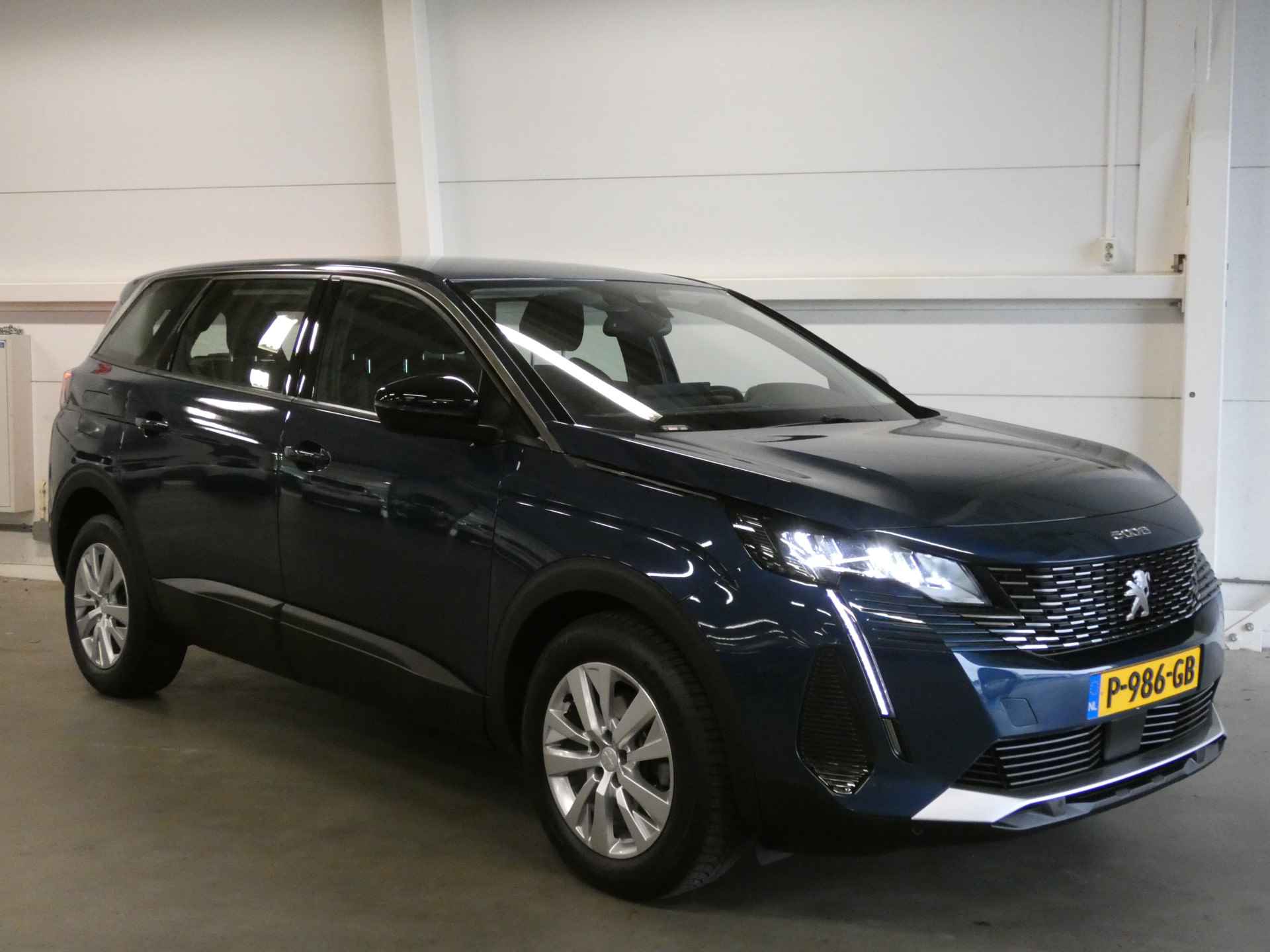 Peugeot 5008 1.2 PureTech Active Pack Business | Navigatie | Lichtmetalen wielen | Achteruitrijcamera - 8/42