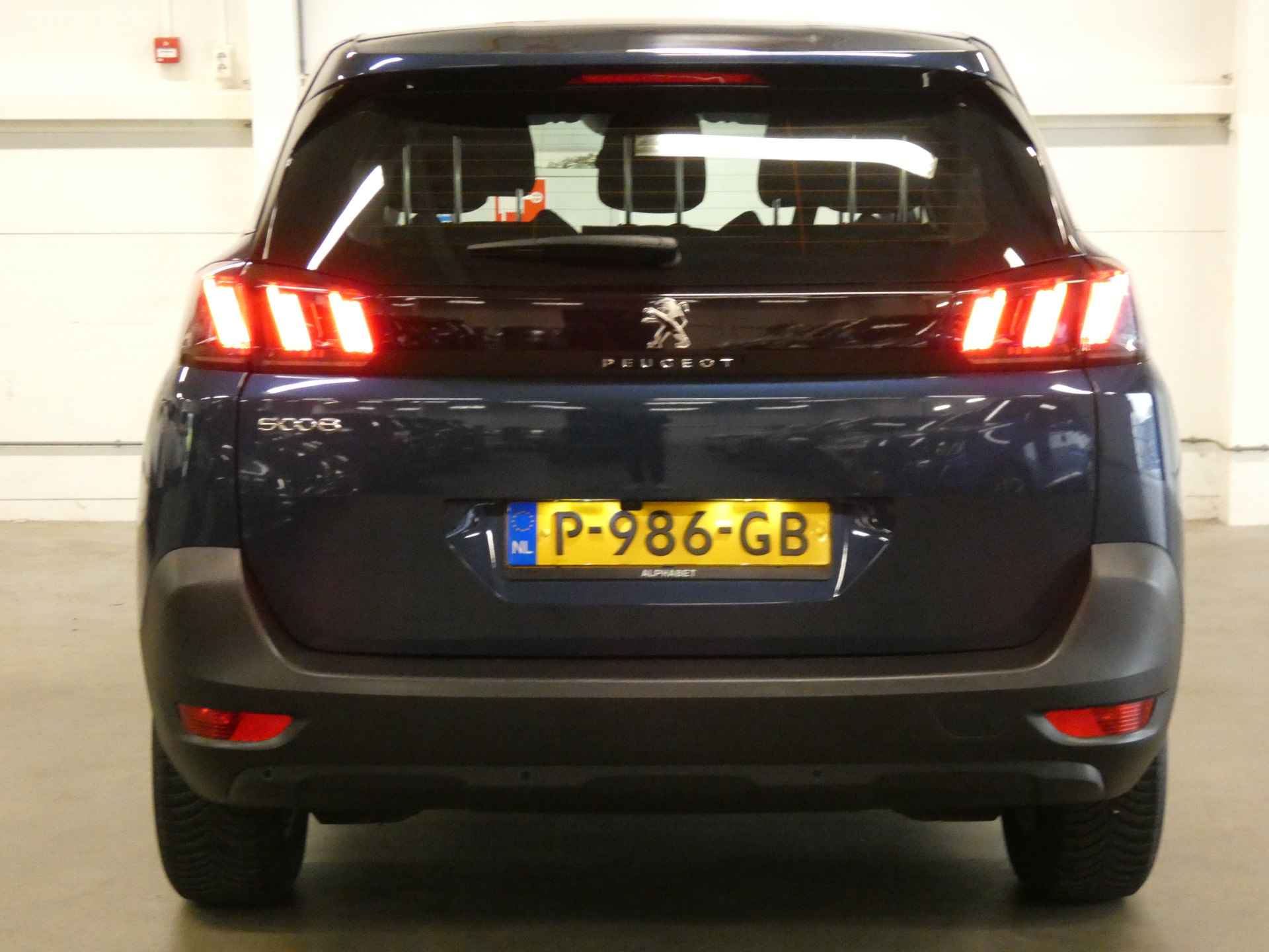 Peugeot 5008 1.2 PureTech Active Pack Business | Navigatie | Lichtmetalen wielen | Achteruitrijcamera - 11/42