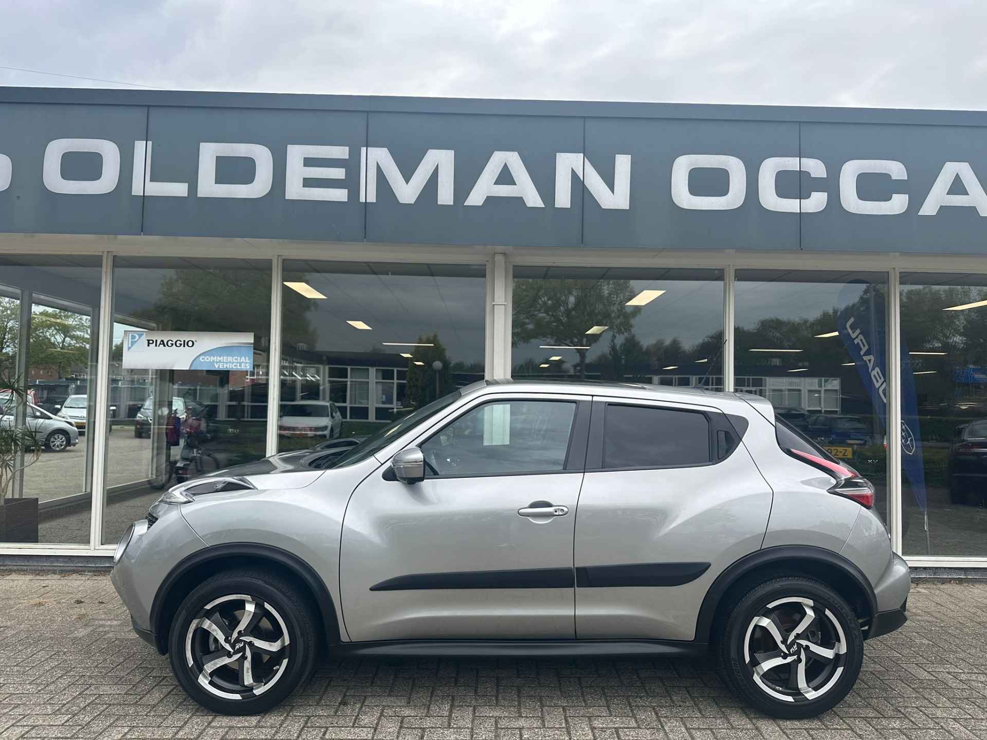 Nissan Juke 1.6 Acenta Automaat Panorama 360 cam Trekhaak Navi - 4/29