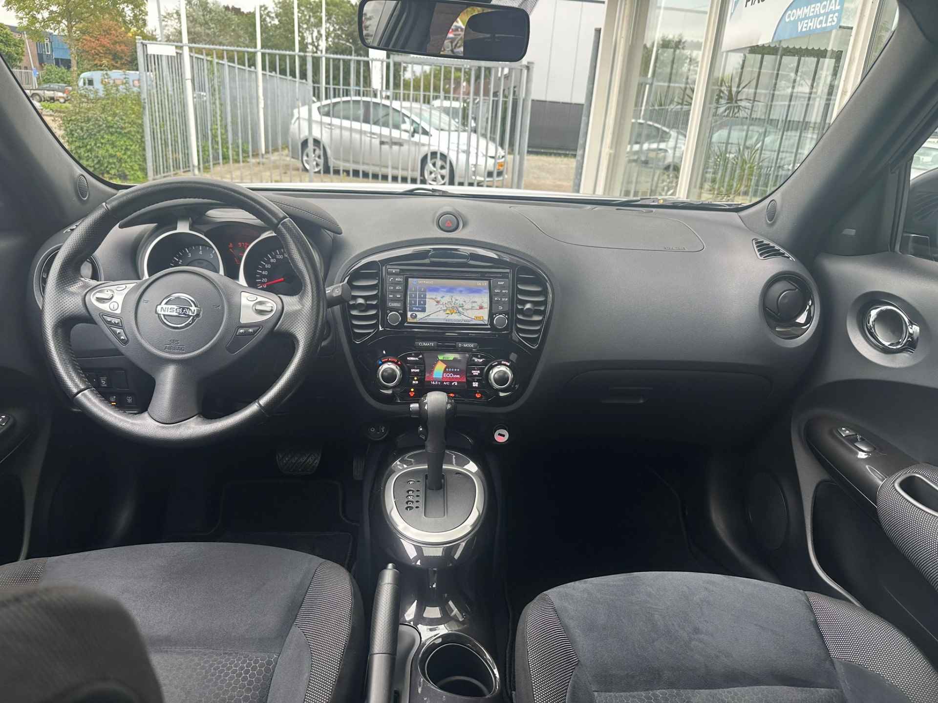 Nissan Juke 1.6 Acenta Automaat Panorama 360 cam Trekhaak Navi - 9/29