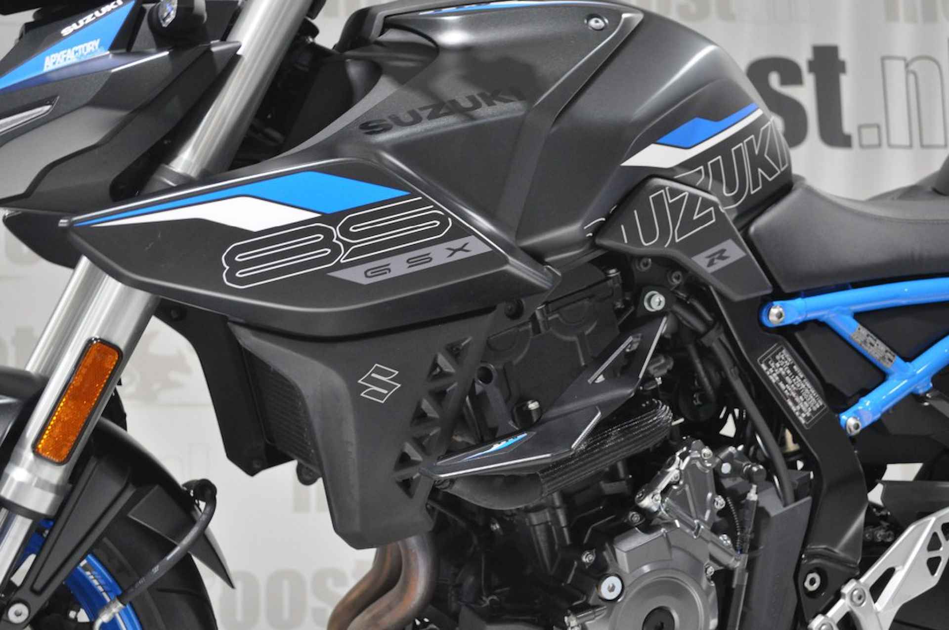 SUZUKI Gsx-8s SPECIAL - 21/22