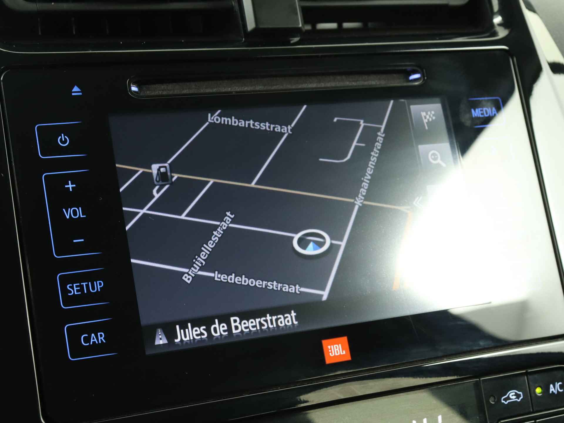 Toyota Prius 1.8 Dynamic | JBL | Head-up Display | Dodehoek Detectie | Navigatie | Stoelverwarming | Parkeerhulp | - 14/49