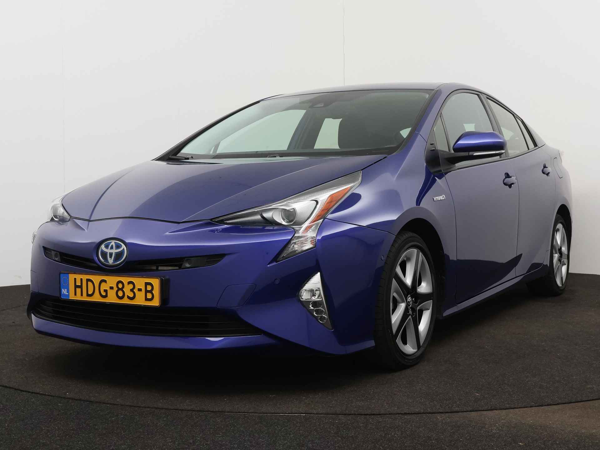 Toyota Prius 1.8 Dynamic | JBL | Head-up Display | Dodehoek Detectie | Navigatie | Stoelverwarming | Parkeerhulp | - 17/49