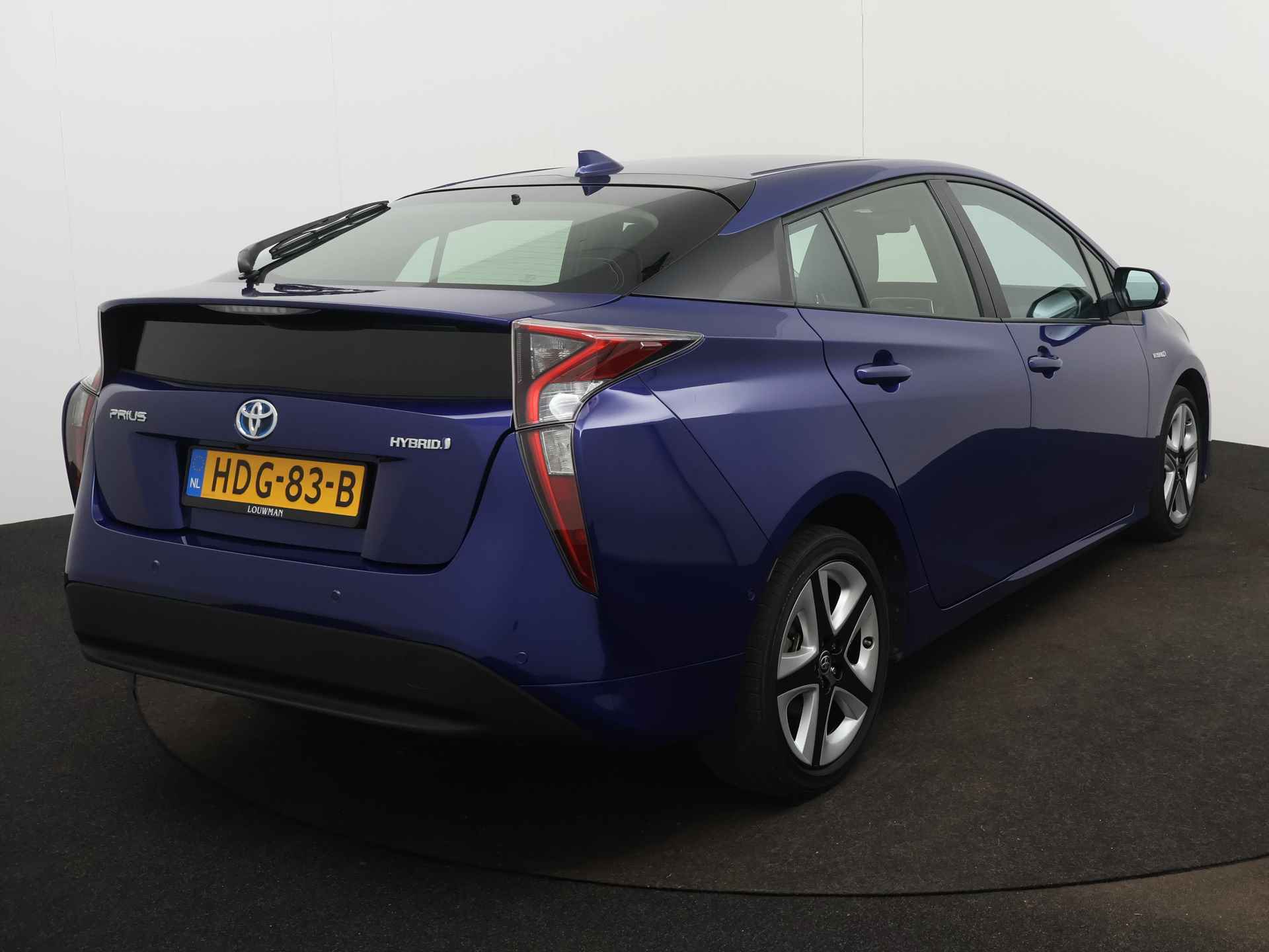 Toyota Prius 1.8 Dynamic | JBL | Head-up Display | Dodehoek Detectie | Navigatie | Stoelverwarming | Parkeerhulp | - 18/49