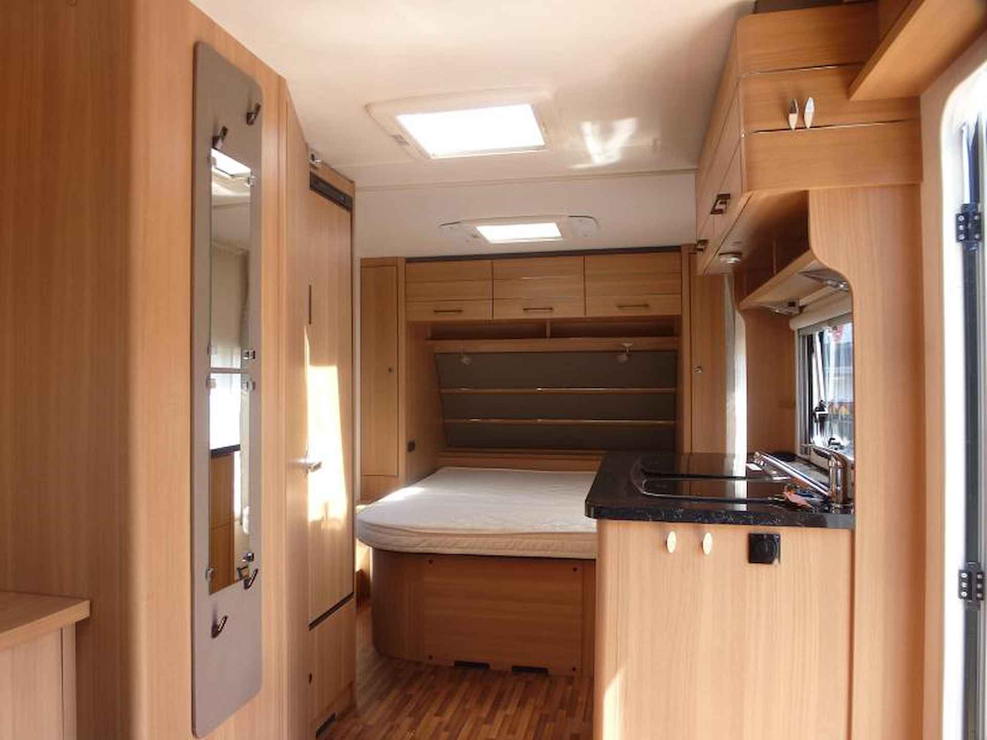 Eriba-Hymer Living 550 incl. Go2 mover en l - 9/10