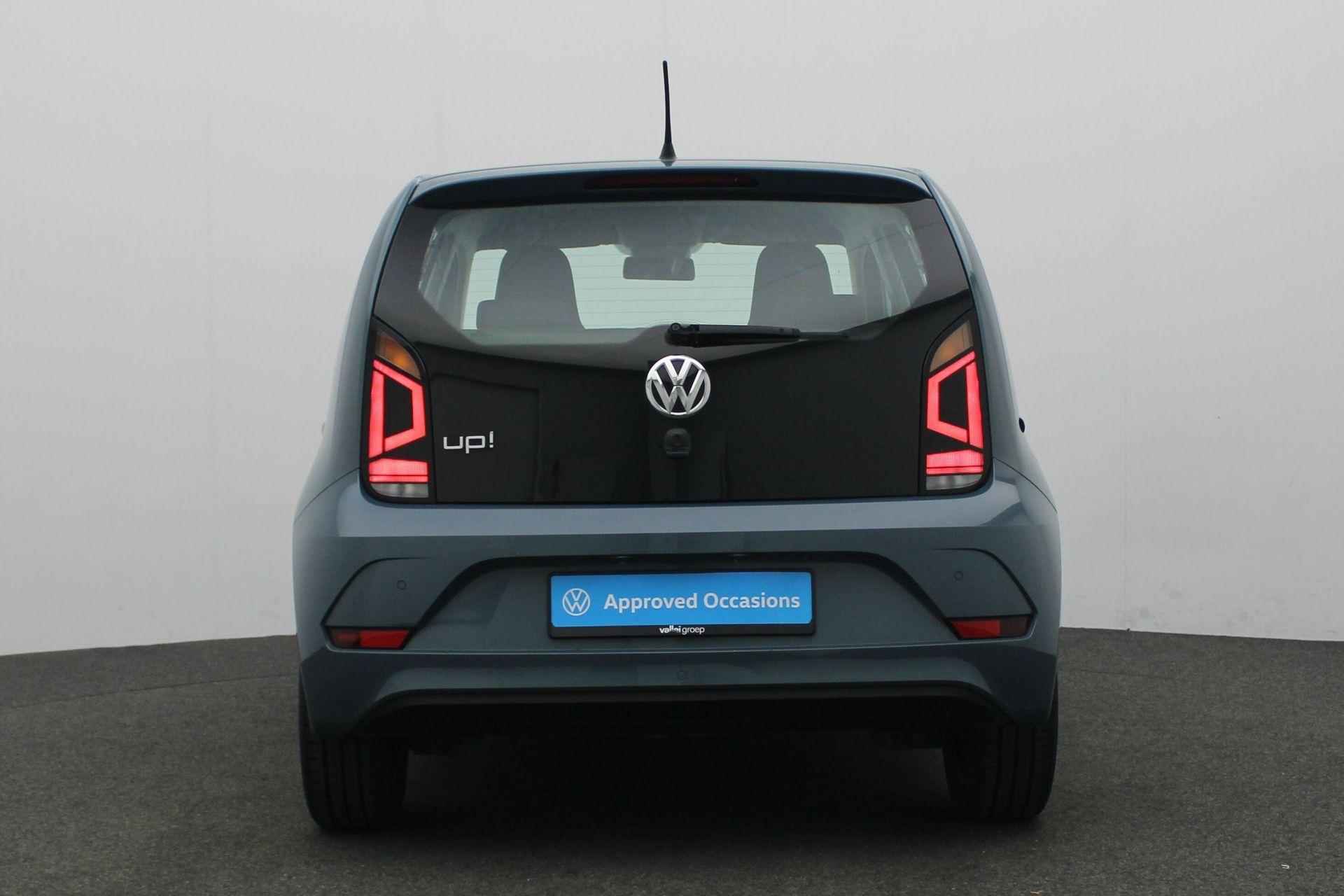 Volkswagen Up! 1.0 BMT 60 pk move up! | Parkeersensoren achter | Cruise Control | Navigatie via App - 16/32