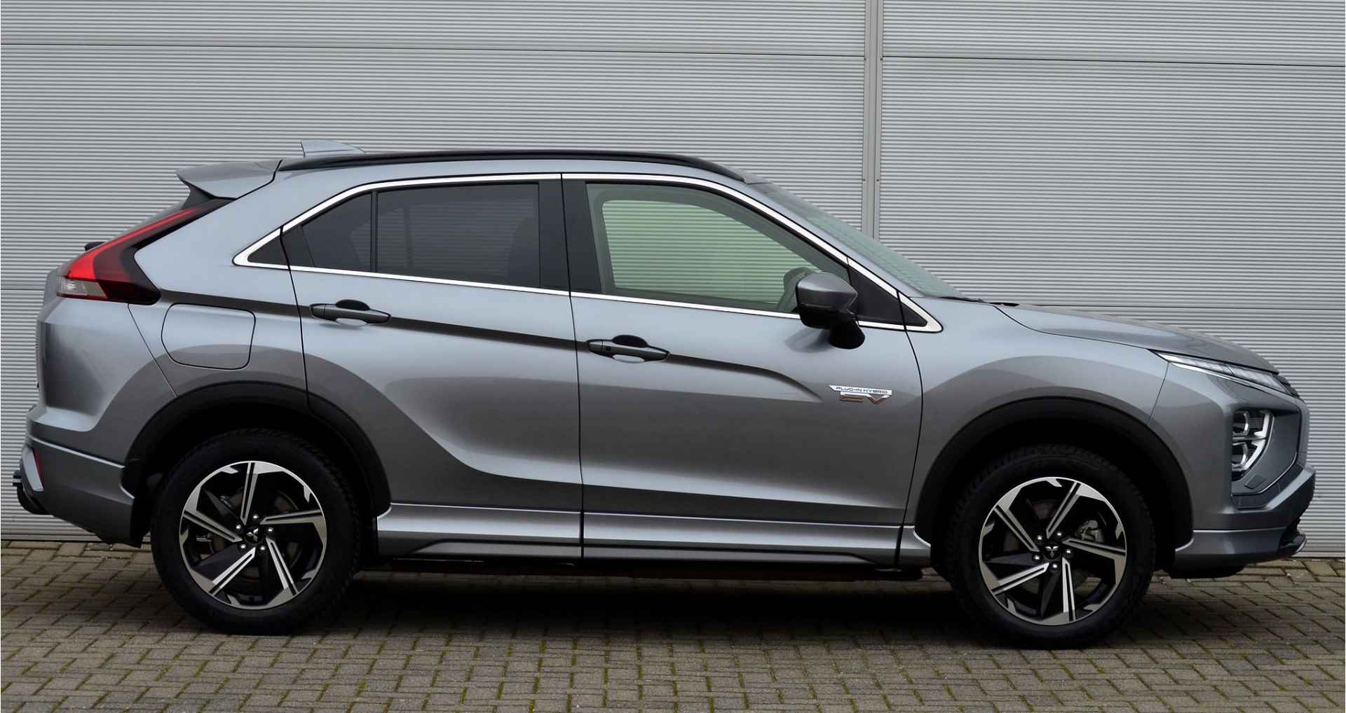 Mitsubishi Eclipse Cross PHEV 2.4 BUSINESS EXECUTIVE 4WD | PLUG IN HYBRID | ADAPTIEF CRUISE | ALL SEASON | TREKHAAK 1500KG |  FABRIEKSGARANTIE TOT 23-12-2030* | ALL IN RIJKLAARPRIJS - 12/50