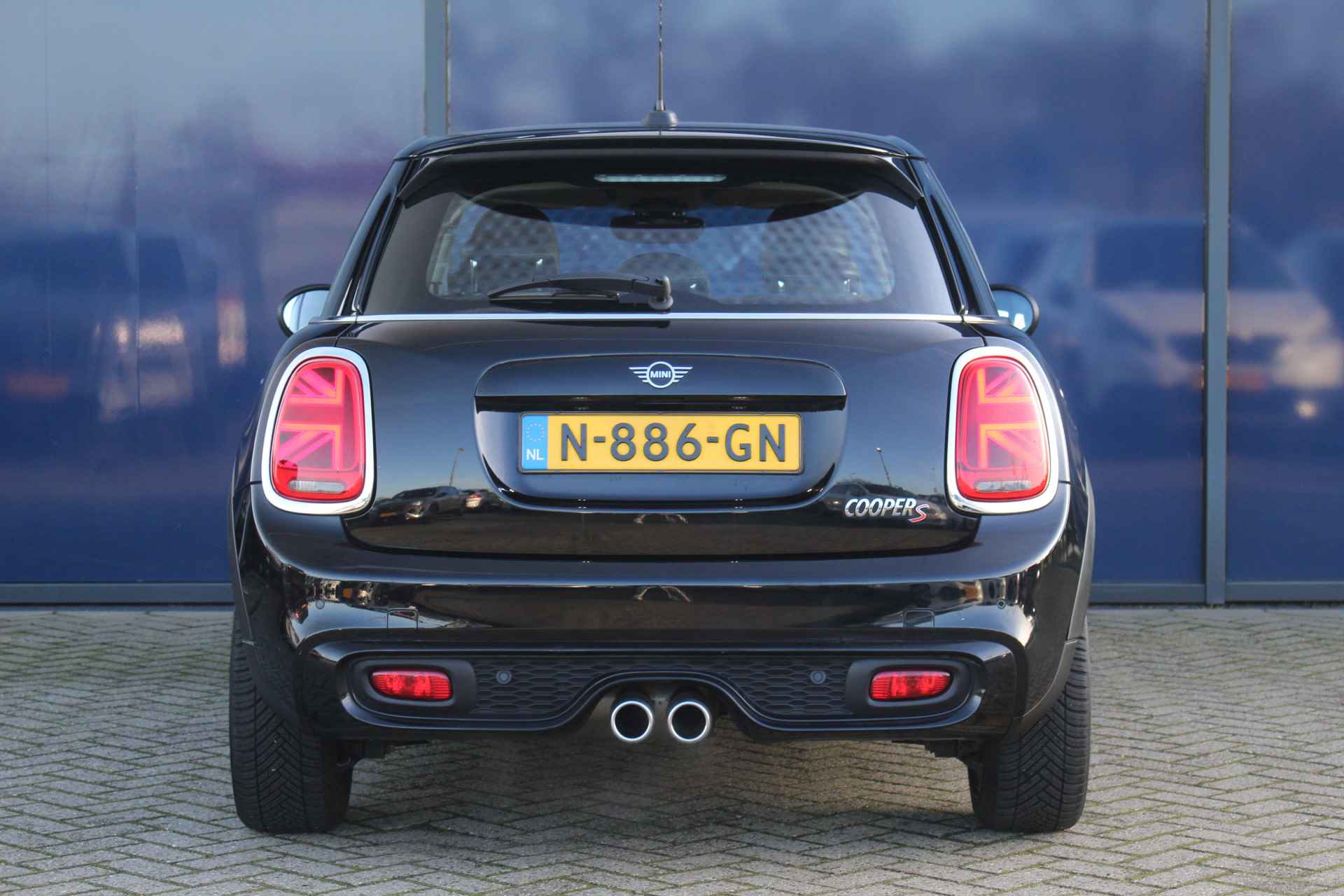 MINI Mini 2.0 Cooper S Hammersmith 192 PK | Leder | St.Verwarming | LED | Climate & Cruise C. - 12/50