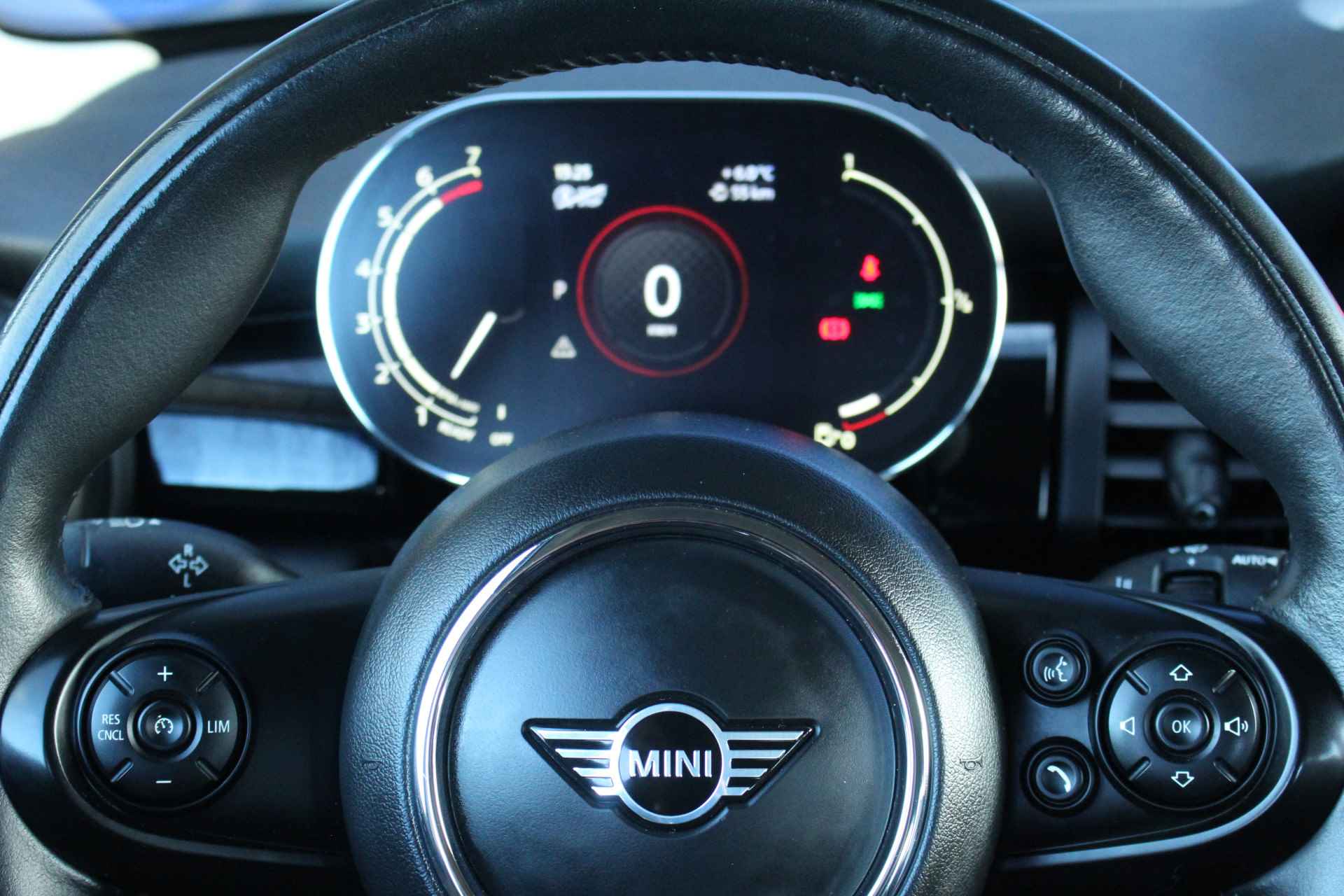 MINI Mini 2.0 Cooper S Hammersmith 192 PK | Leder | St.Verwarming | LED | Climate & Cruise C. - 15/50