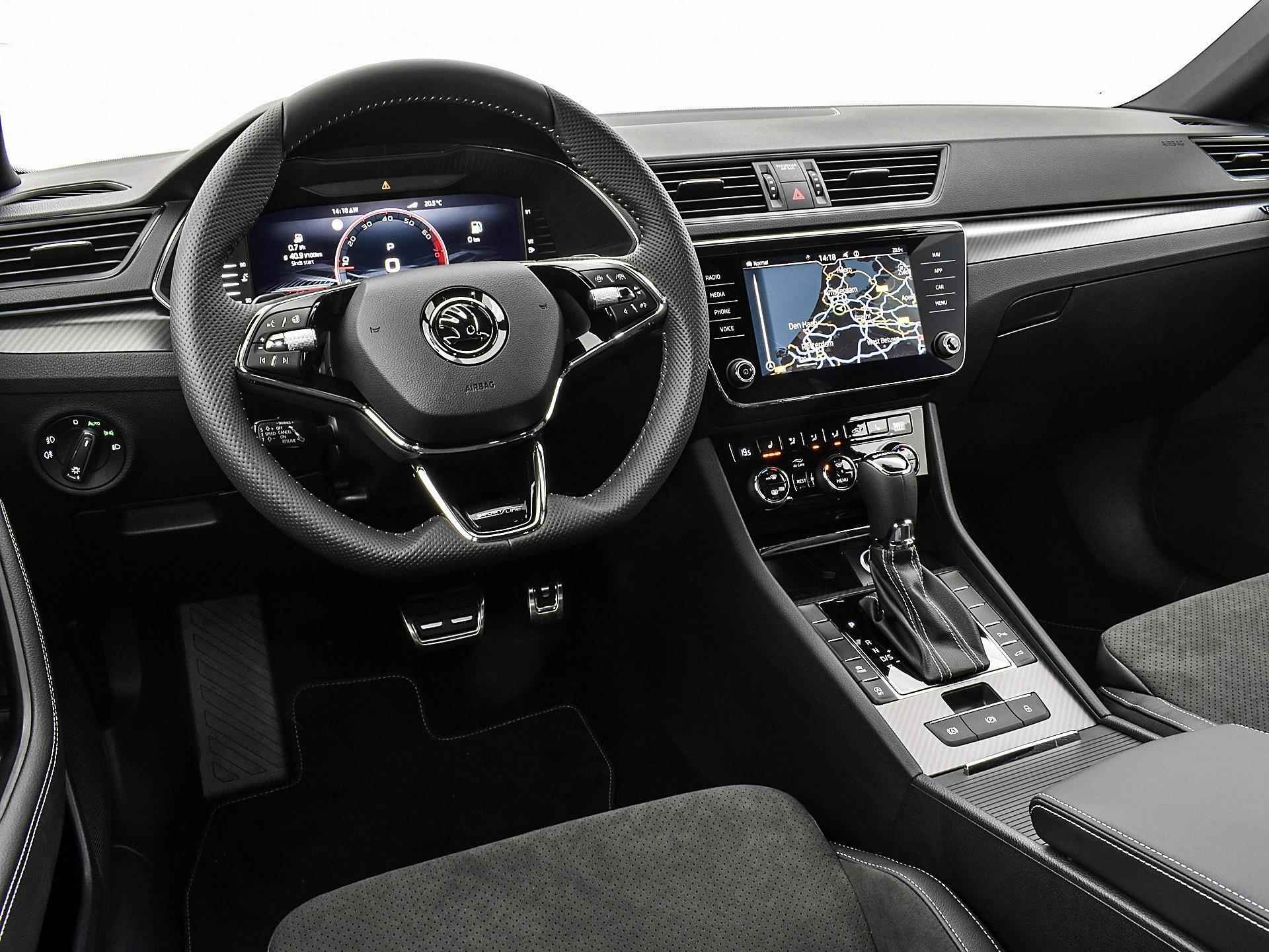 Škoda Superb Combi 1.5 TSI 150PK DSG Sportline Business | 19 inch LM | Functie | Comfort | Trekhaak wegklapbaar | Isofix voorbereiding op de passagiersstoel | - 20/38