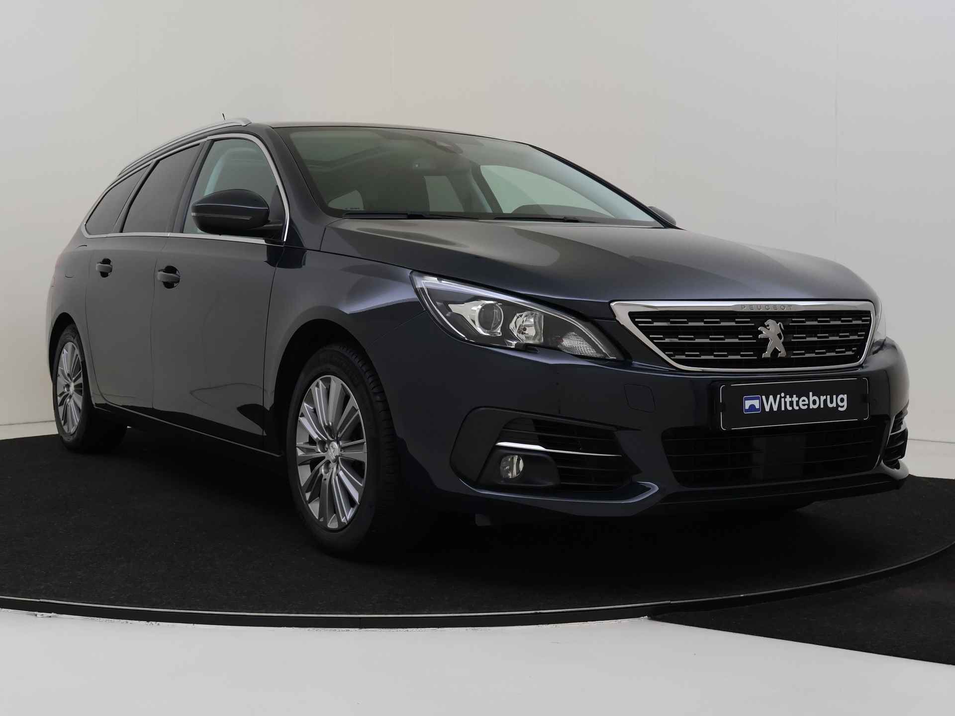 Peugeot 308 SW 1.2 PureTech Blue Lease Premium 130 pk | Panorama dak | Navigatie | Climate Control - 4/34