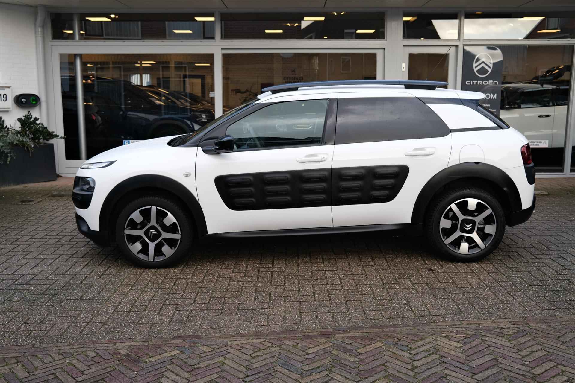 Citroen C4 Cactus PT 82 Business 17" Cross lmv | Navigatie | Parkeersensoren - 3/39