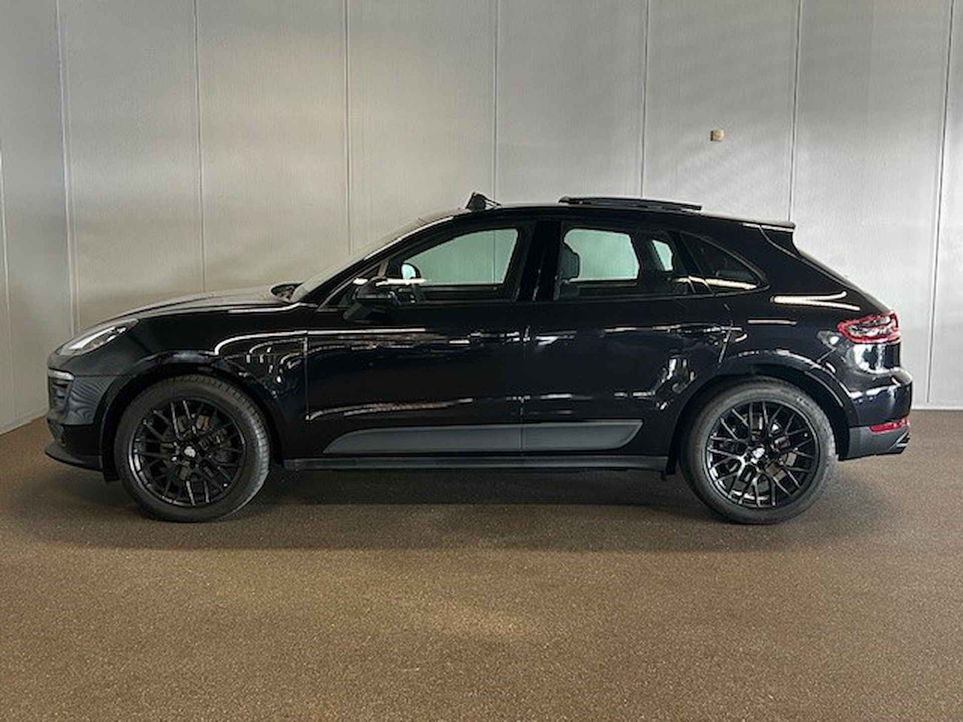 Porsche Macan 2.0-PANORAMA-LUCHTVERING-ADAP. STOELEN 18-CAMERA-TREKHAAK-COMPL. - 6/17