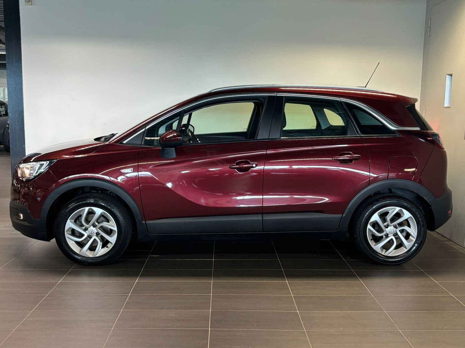 Opel Crossland X 1.2 Turbo Innovation 110pk | NAVI | AGR-STOELEN | CLIMATE CONTROL | CARPLAY | PDC | LMV 16 INCH | AFN. TREKHAAK - 2/23