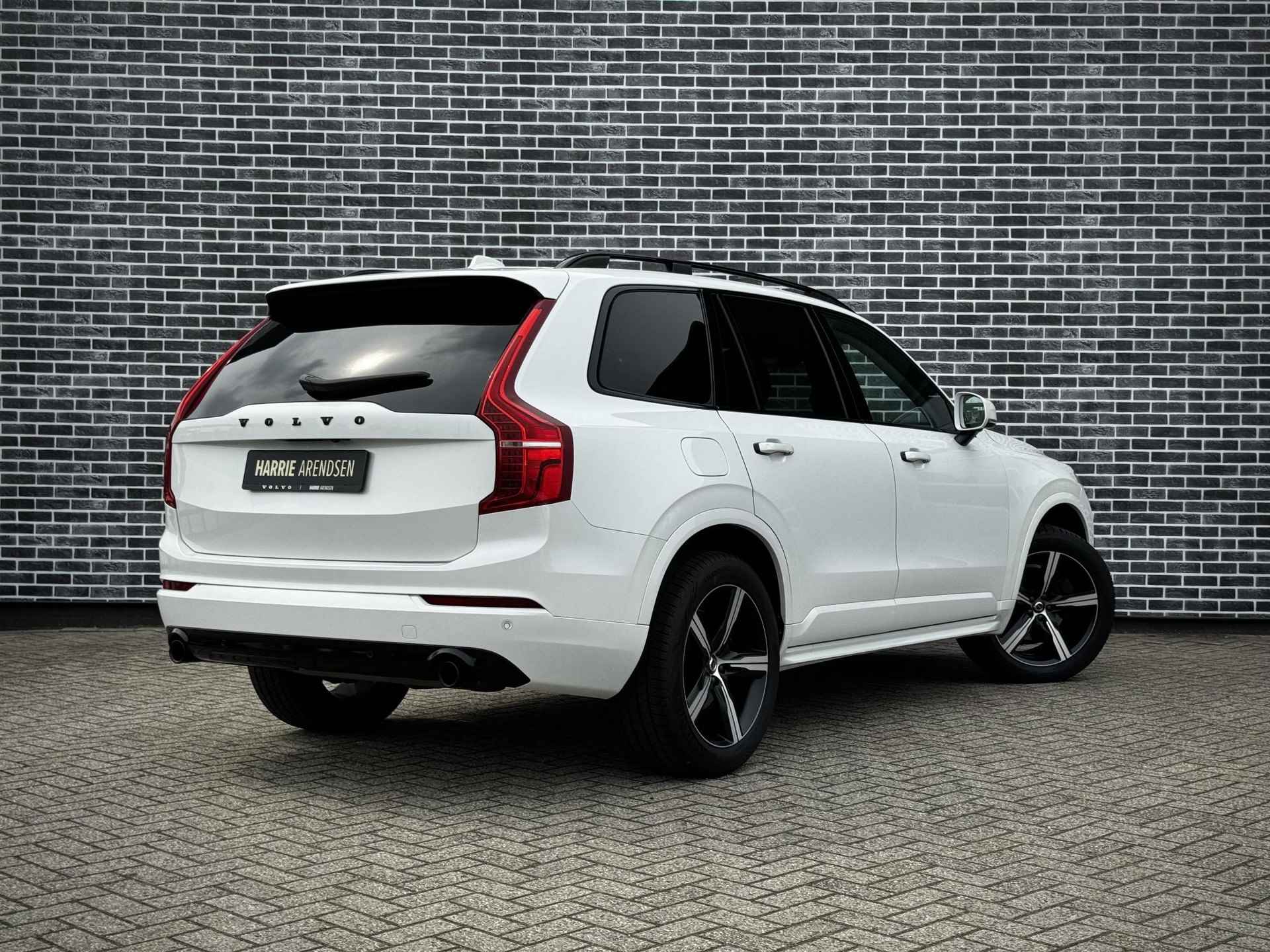 Volvo XC90 T5 AWD Momentum | Adaptive Cruise Control | Trekhaak | Keyless | Lederen bekleding | Camera | Stoelverwarming | Kinderzitje | Navigatie | - 4/26