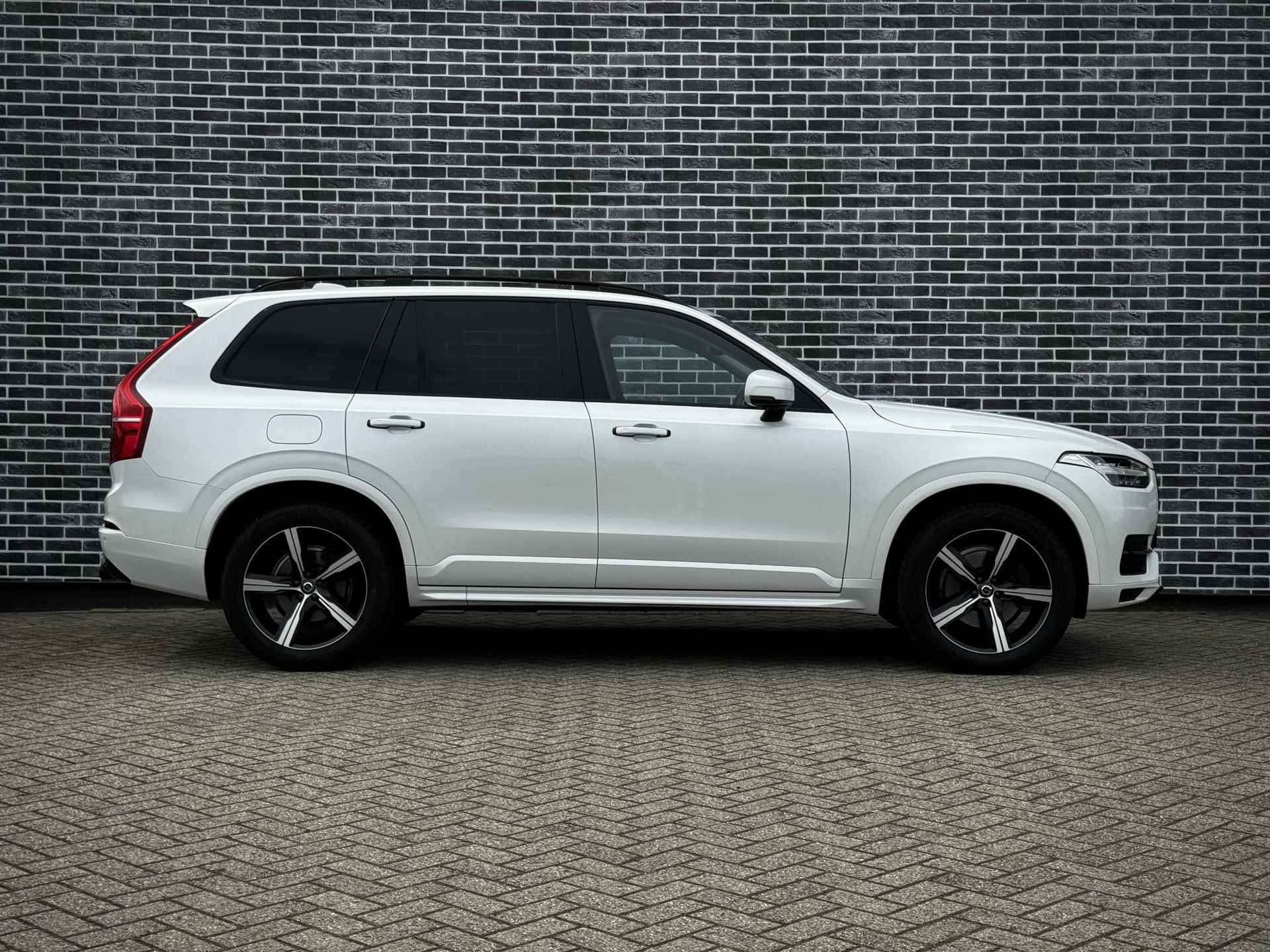 Volvo XC90 T5 AWD Aut.8 Momentum | Adaptive Cruise Control | Trekhaak | Keyless | Lederen bekleding | Camera | Stoelverwarming | Kinderzitje | Navigatie | - 5/26