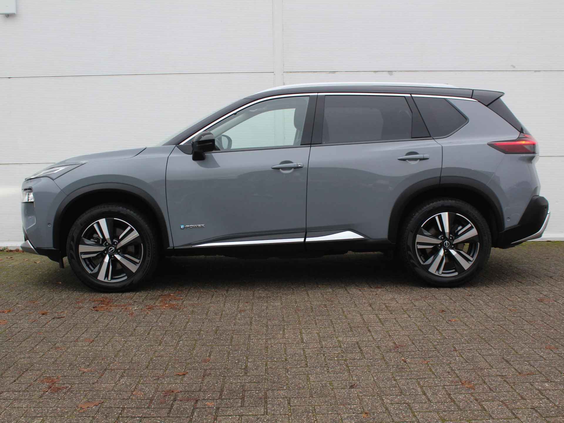 Nissan X-Trail 1.5 e-4orce Tekna 4WD 7p. / Trekhaak (1650 KG) / Navigatie + Apple Carplay/Android Auto / Elektrisch Schuif-/Kanteldak / Cruise Control Adaptief / 360* Camera / - 9/54