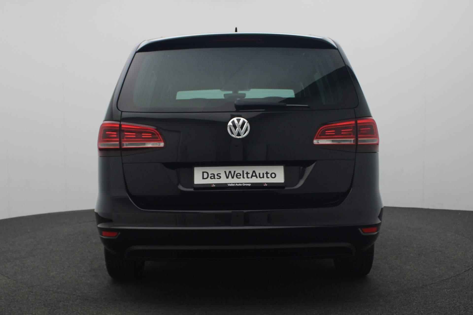 Volkswagen Sharan 1.4 TSI 150PK DSG Comfortline 7 pers | Clima | Cruise | Parkeersensoren | Stoelverwarming - 13/35