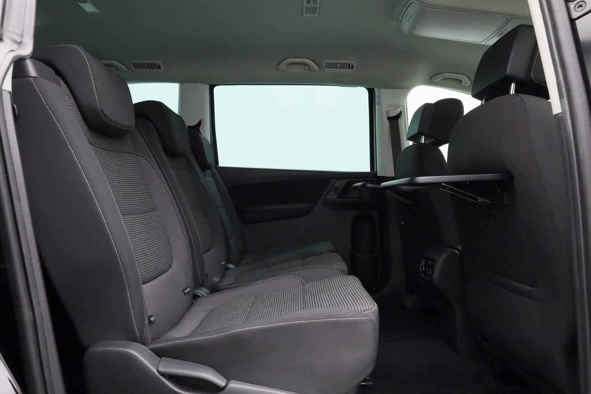 Volkswagen Sharan 1.4 TSI 150PK DSG Comfortline 7 pers | Clima | Cruise | Parkeersensoren | Stoelverwarming - 31/35