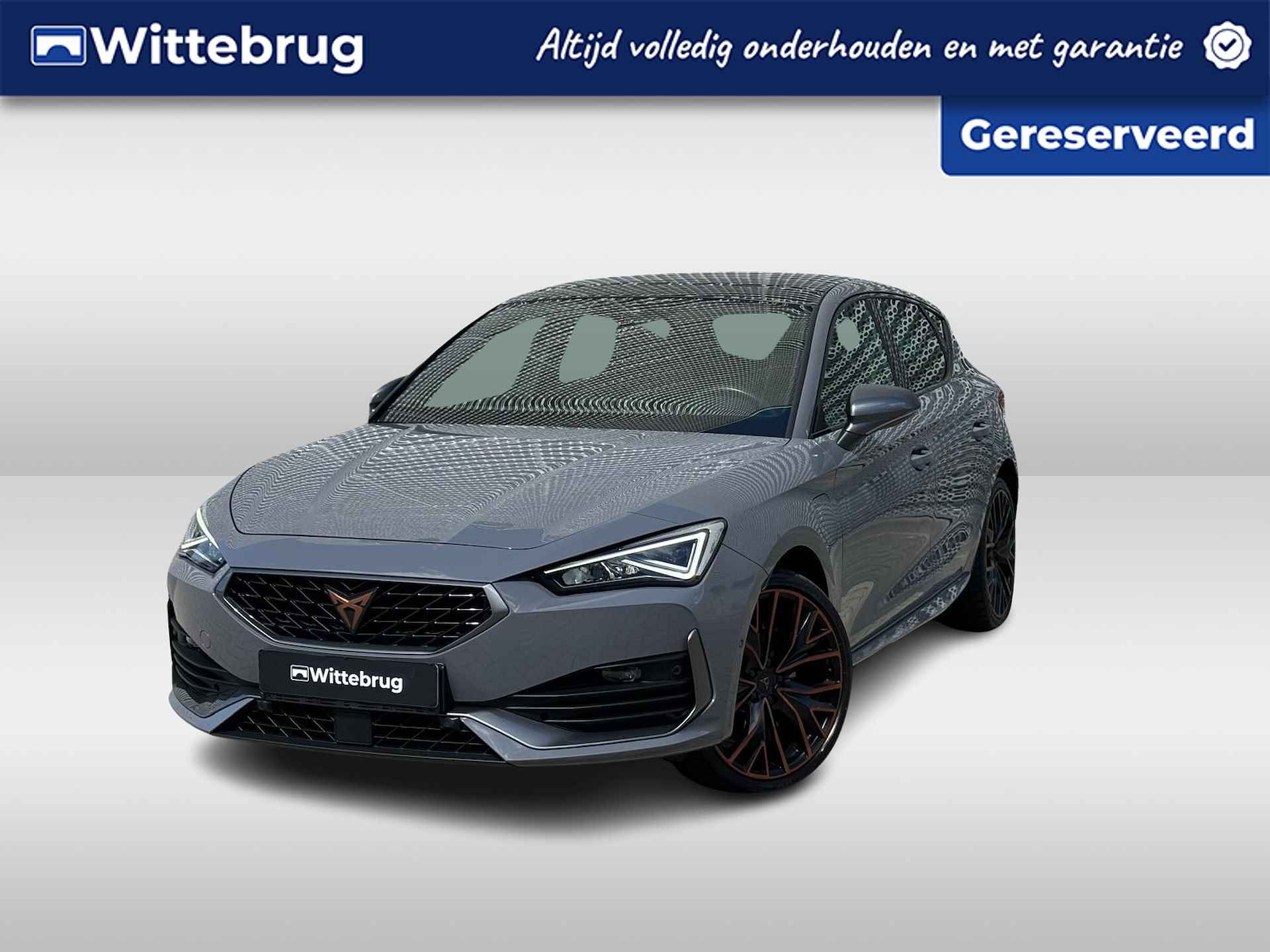 CUPRA Leon 1.4 e-Hybrid 245pk DSG VZ Performance / Panoramadak / SuperSport Stuur / 19" LMV / Stuur & Stoelverwarming / LED / Keyless / Navigatie / Camera / Adaptief Onderstel / Alarm