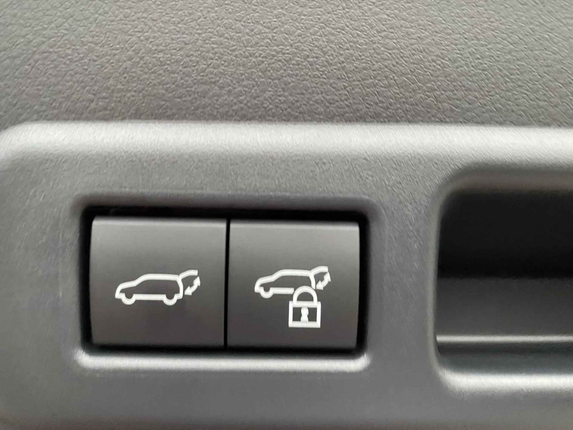 Lexus LBX Relax 2WD DIRECT LEVERBAAR STOELVERWARMING KEYLESS ELEK-KOFFERKLEP BLIND-SPOT ELEK-STOEL - 39/43