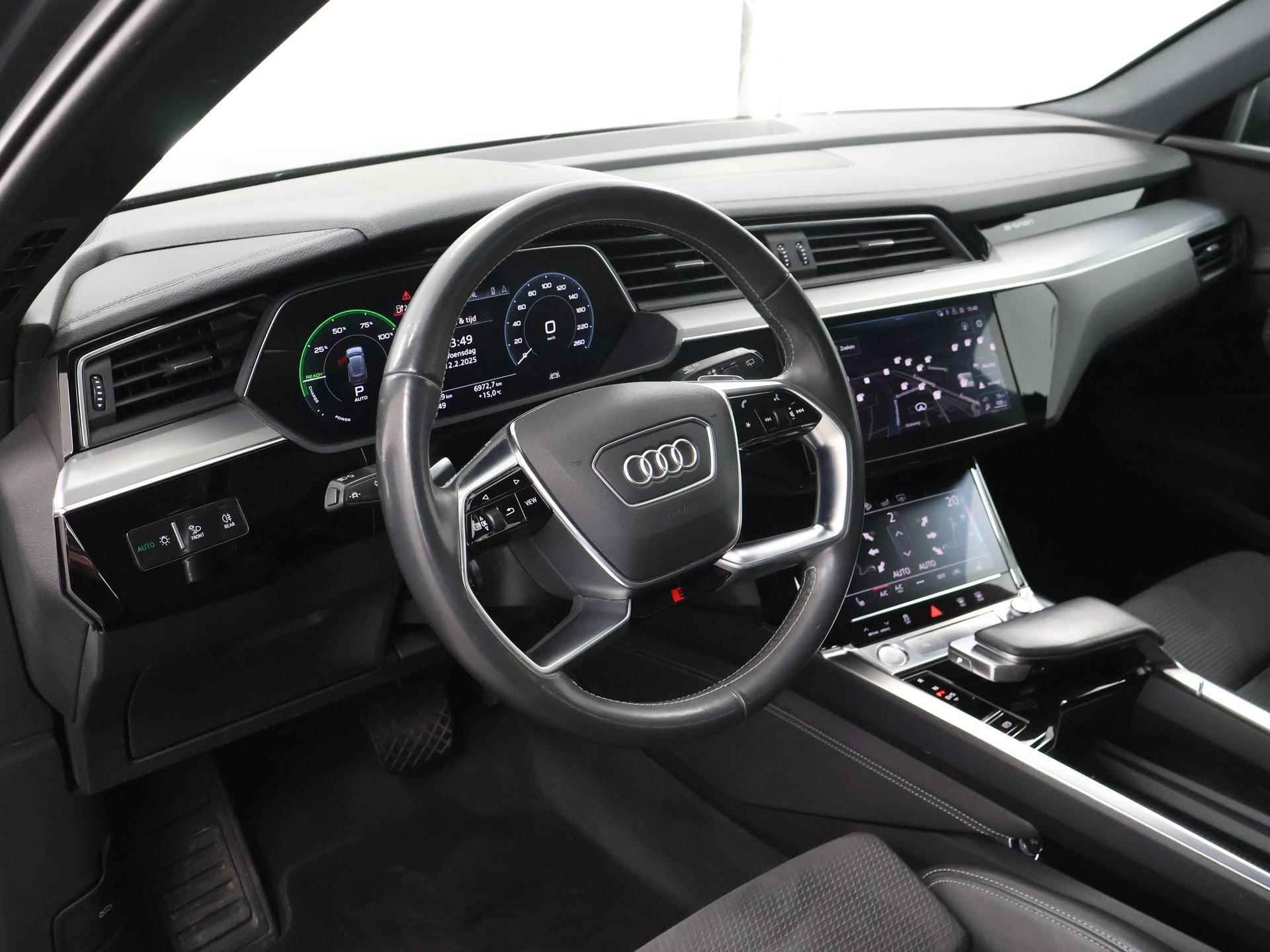 Audi e-tron e-tron 50 quattro Launch edition Black 71 kWh | Panoramadak | Climate Control | Cruise Control Adaptief | Leder | Stoelverwarming | Carplay | - 8/47