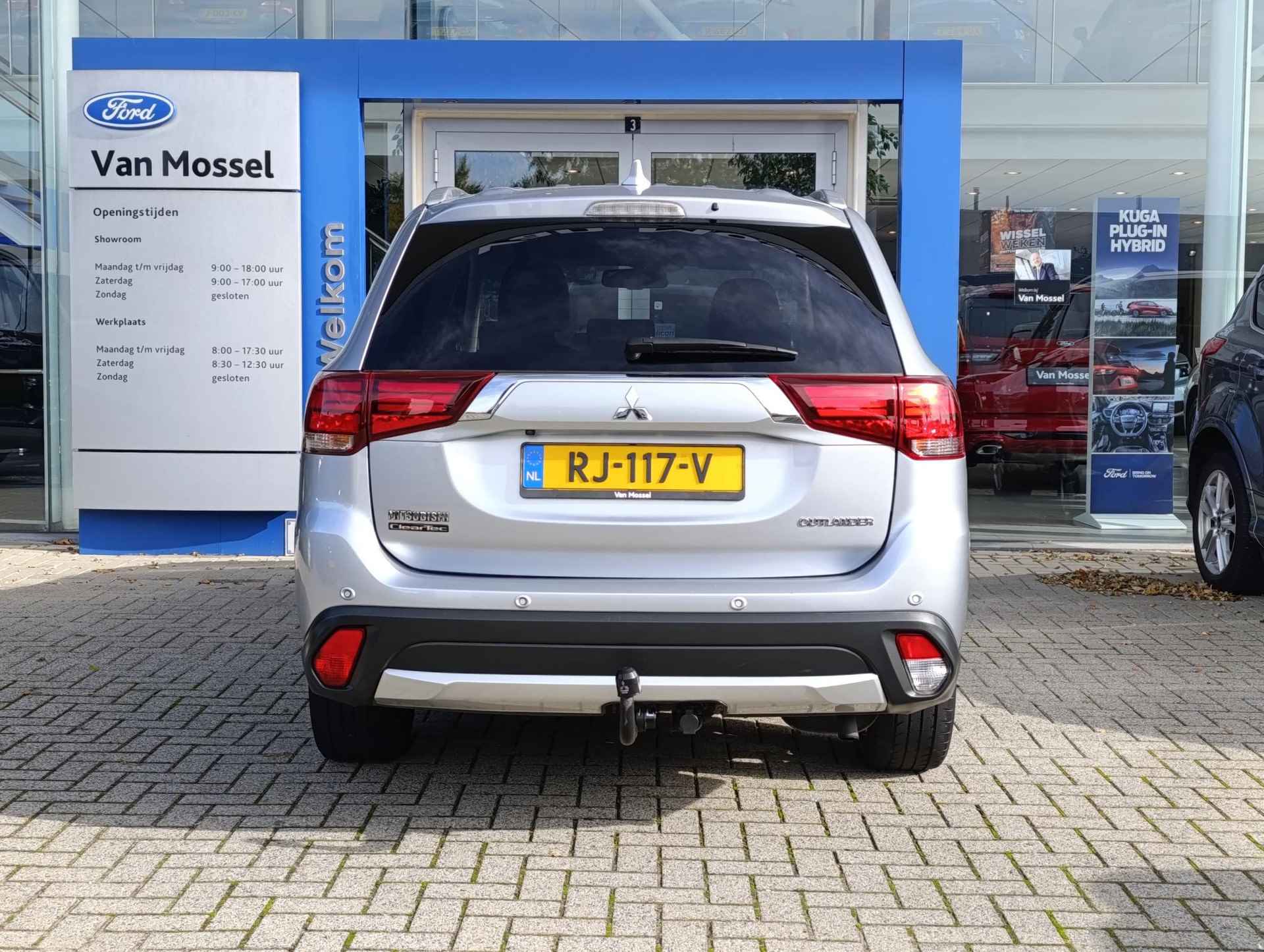 Mitsubishi Outlander 2.0 Connect Pro | Trekhaak | Cruise Control | Camera + 360-graden zicht - 3/19