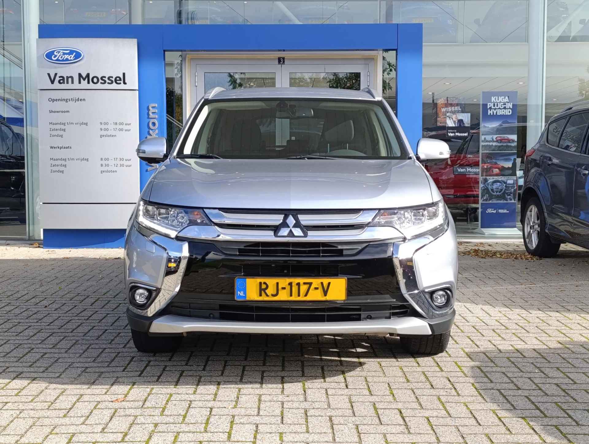 Mitsubishi Outlander 2.0 Connect Pro | Trekhaak | Cruise Control | Camera + 360-graden zicht - 6/19