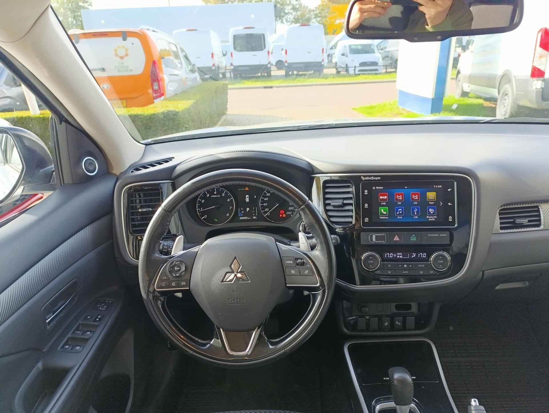 Mitsubishi Outlander 2.0 Connect Pro | Trekhaak | Cruise Control | Camera + 360-graden zicht - 9/19