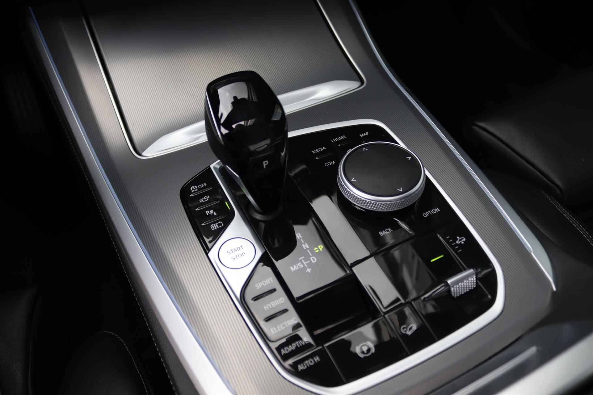 BMW X5 (g05) XDRIVE 45e 394PK HIGH EXEC. X-LINE Panodak | 21 Inch Lm | Leer | Trekhaak | Harman Kardon | Sfeerverlichting | Head Up | Stoel/stuurverwarming | - 33/76