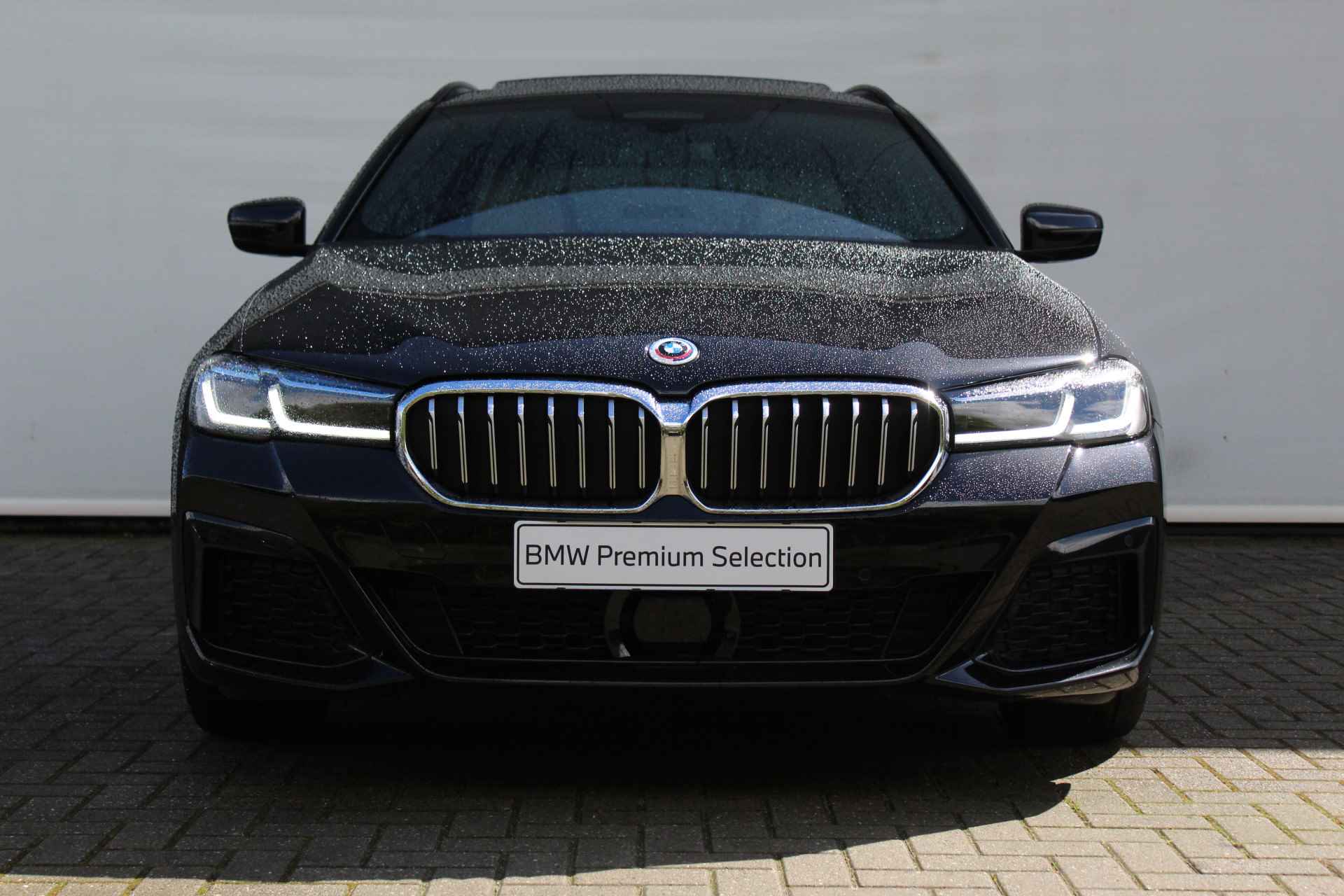 BMW 5 Serie Touring 530e High Executive M Sport Automaat / Panoramadak / Laserlicht / Head-Up / Live Cockpit Professional / Stoelverwarming / Driving Assistant Professional / Parking Assistant - 10/29