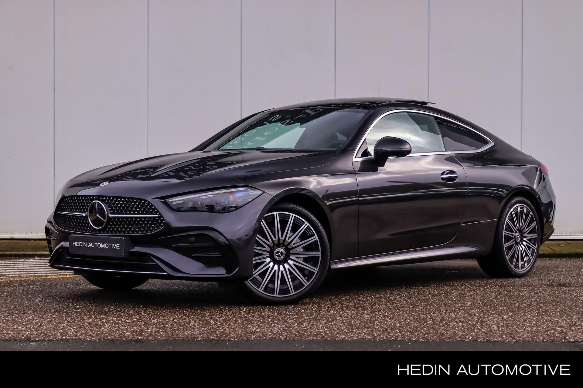 Mercedes-Benz CLE CLE 200 Coupé 4MATIC AMG Line | Premium Plus pakket | Rijassistentiepakket | AMG spoiler