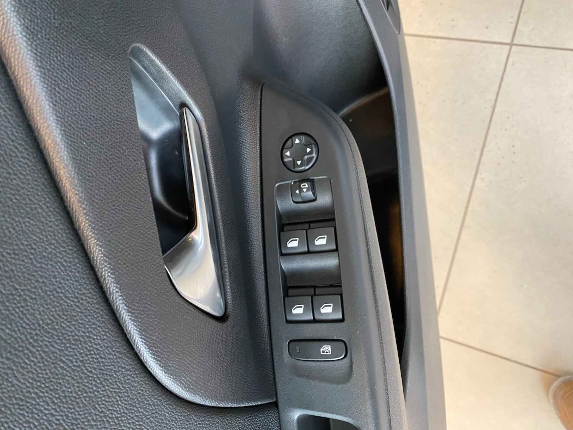 Opel Corsa 1.2 Turbo GS,Apple Carplay Android/Auto,Achteruitrijcamera,Airco,Cruisecontrol,V&A Sensoren,Park Pilot,Bleutooth met Spraakbedie - 12/27