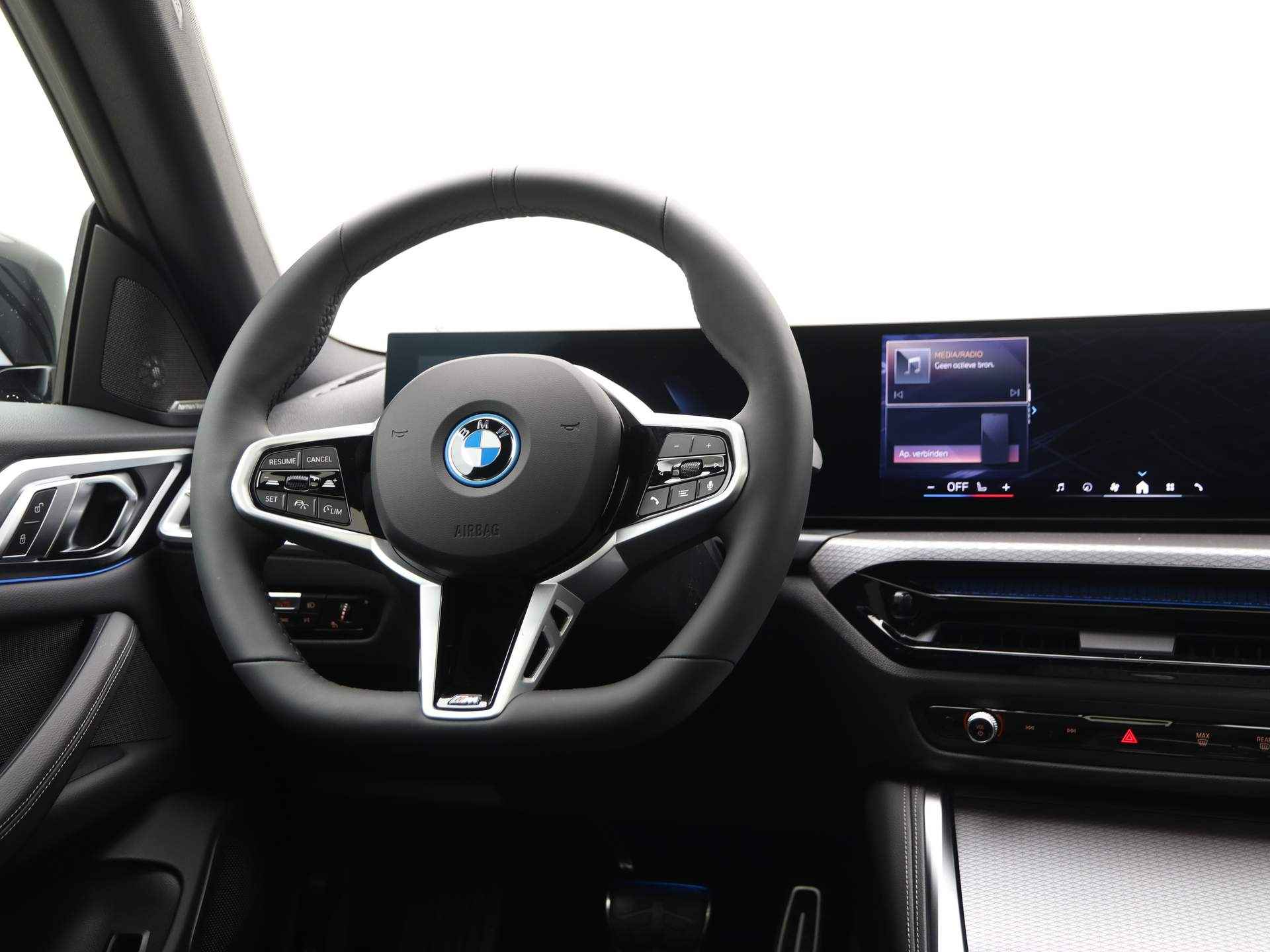 BMW i4 eDrive40 84 kWh - 3/28